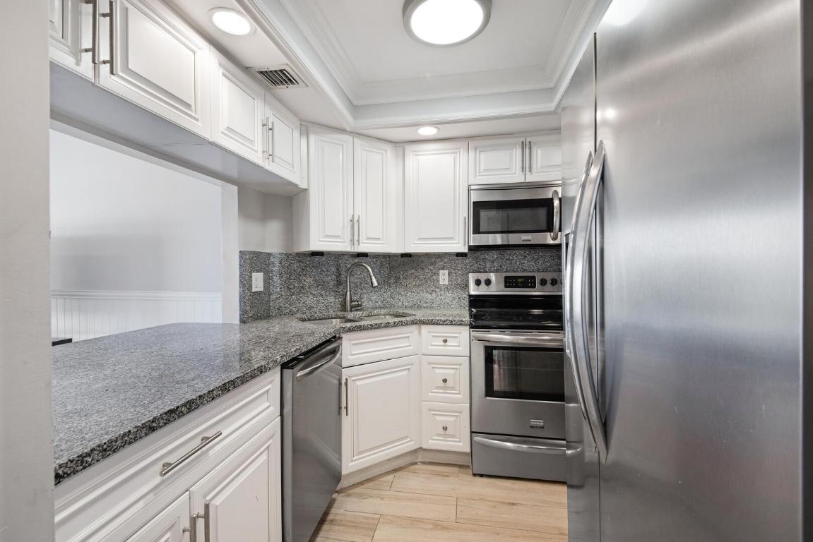 290 W Palmetto Park Road, 409, Boca Raton Unit: 409