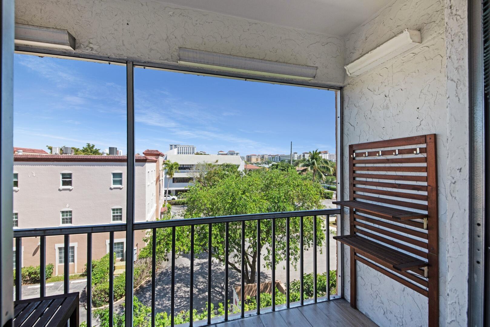 290 W Palmetto Park Road, 409, Boca Raton Unit: 409