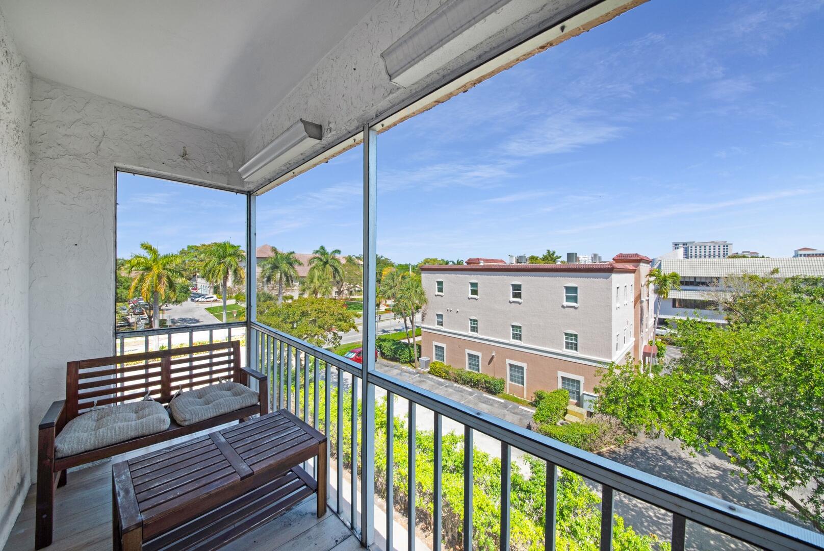 290 W Palmetto Park Road, 409, Boca Raton Unit: 409