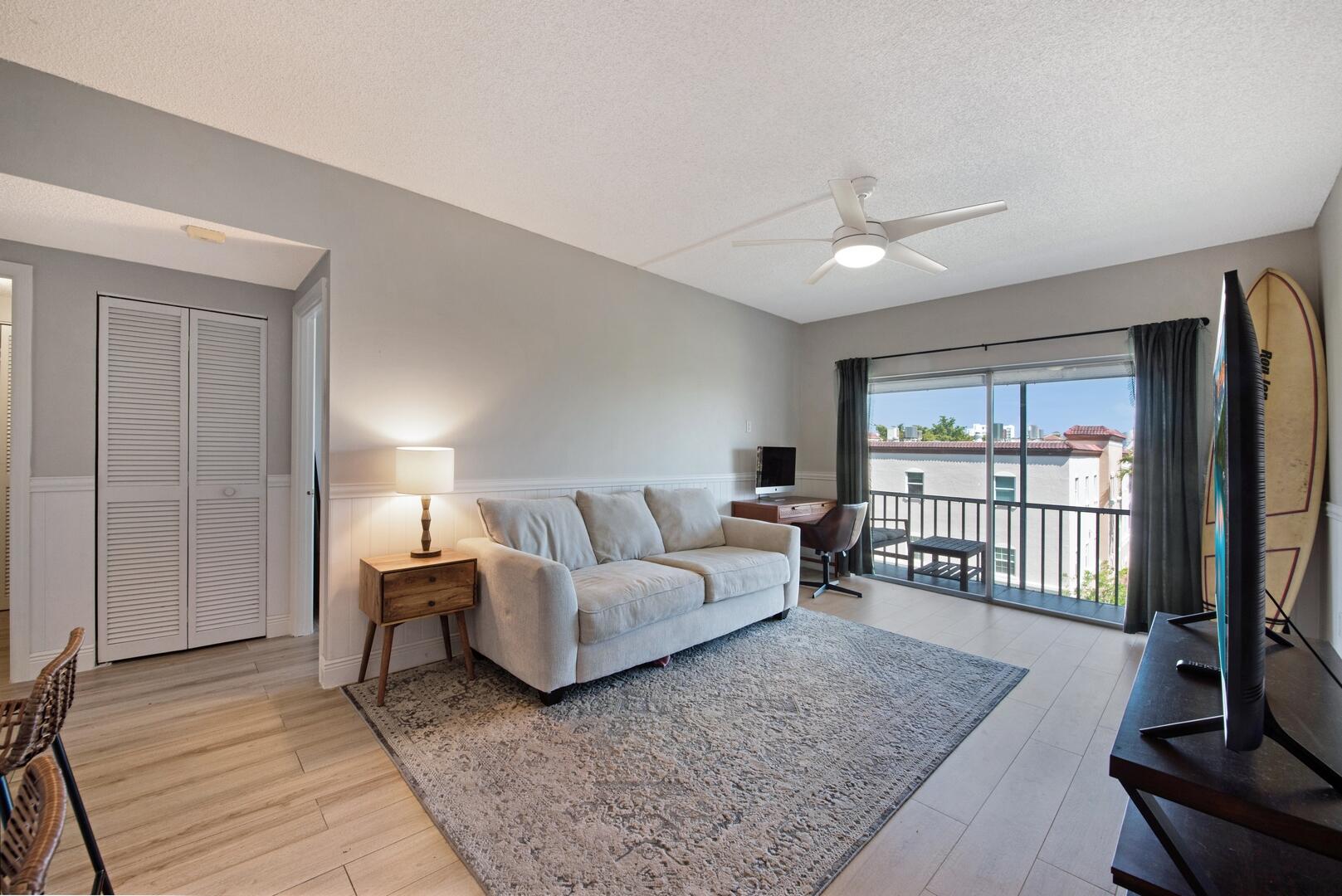 290 W Palmetto Park Road, 409, Boca Raton Unit: 409