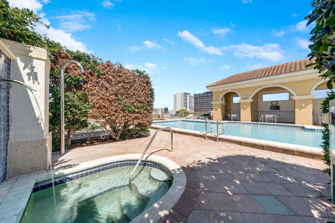 403 S Sapodilla 704, West Palm Beach Unit: 704