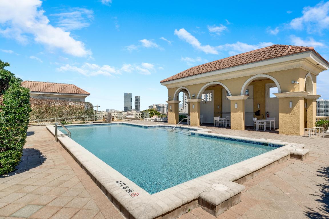 403 S Sapodilla 704, West Palm Beach Unit: 704