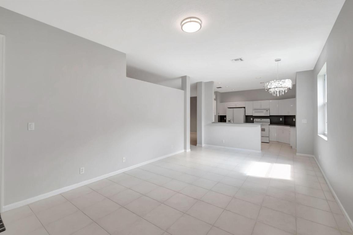 5916 Seashell Terrace