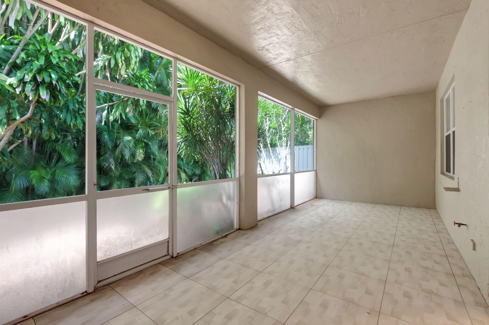 5916 Seashell Terrace