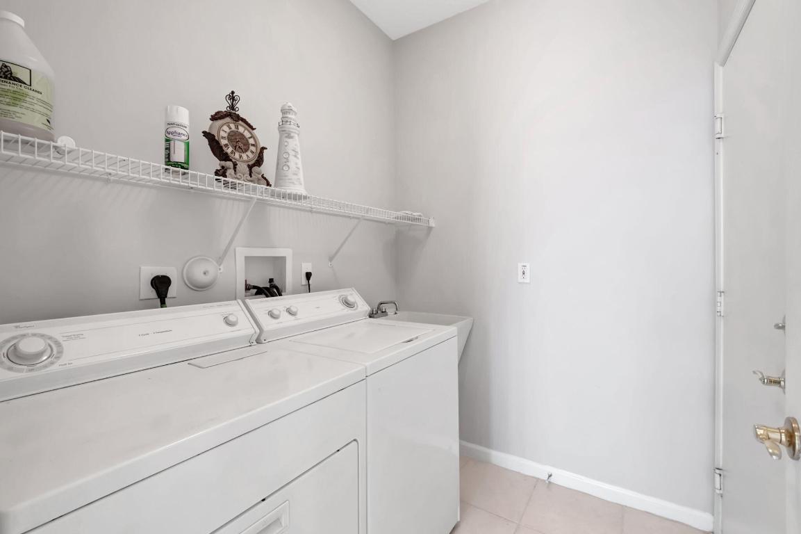 5916 Seashell Terrace