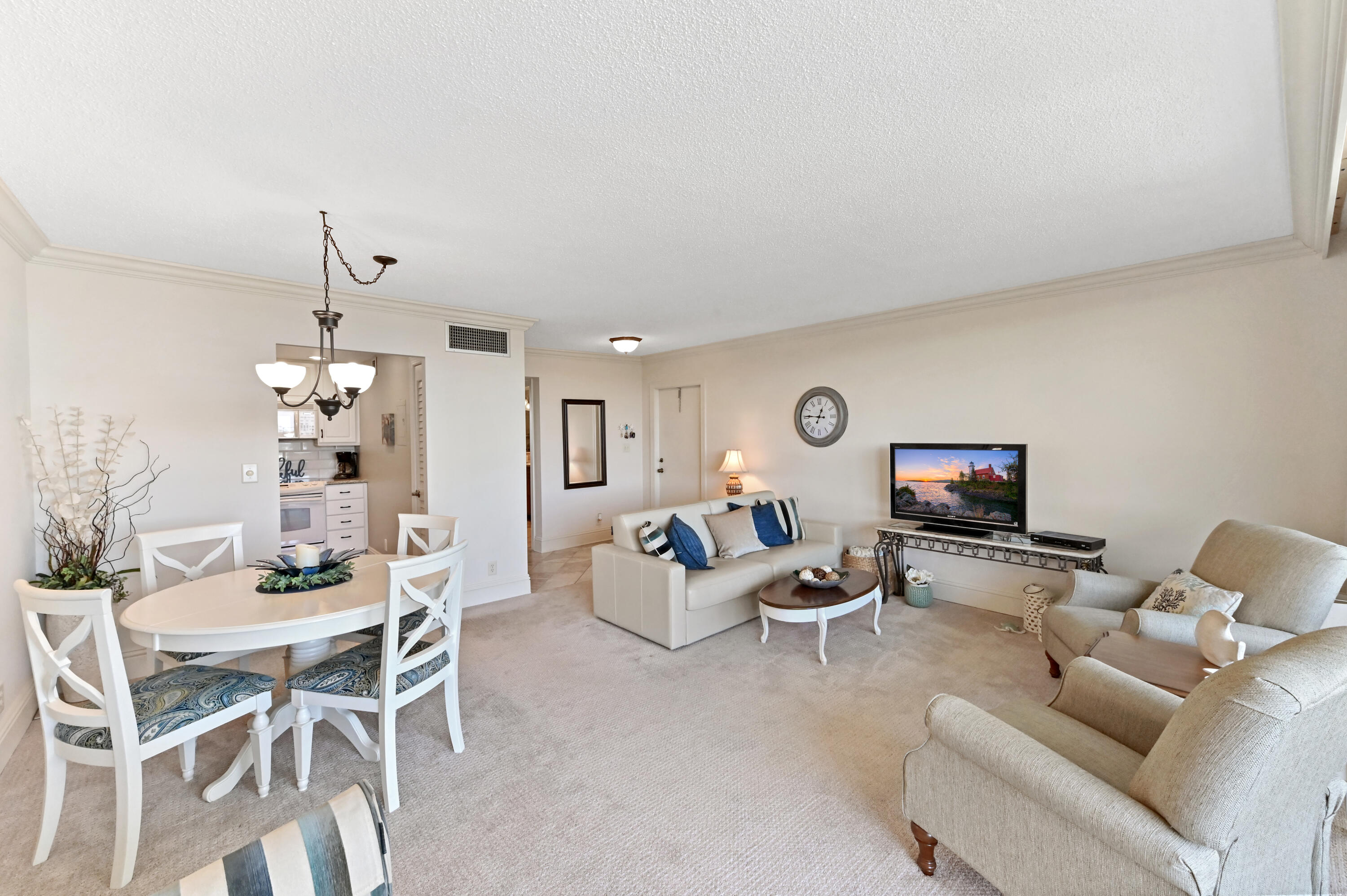 555 NW 4th 5180 Avenue 5180