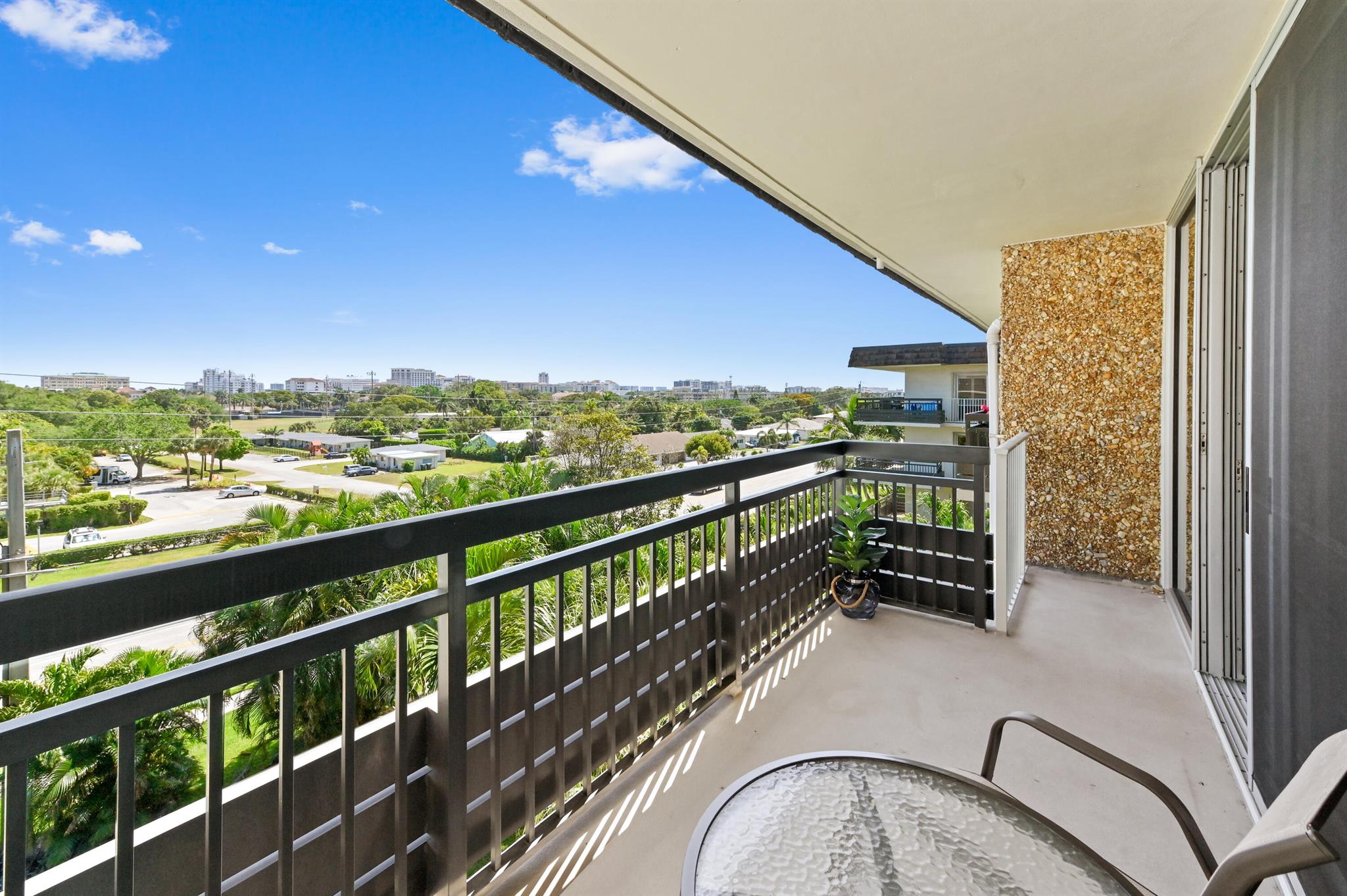 555 NW 4th 5180 Avenue 5180