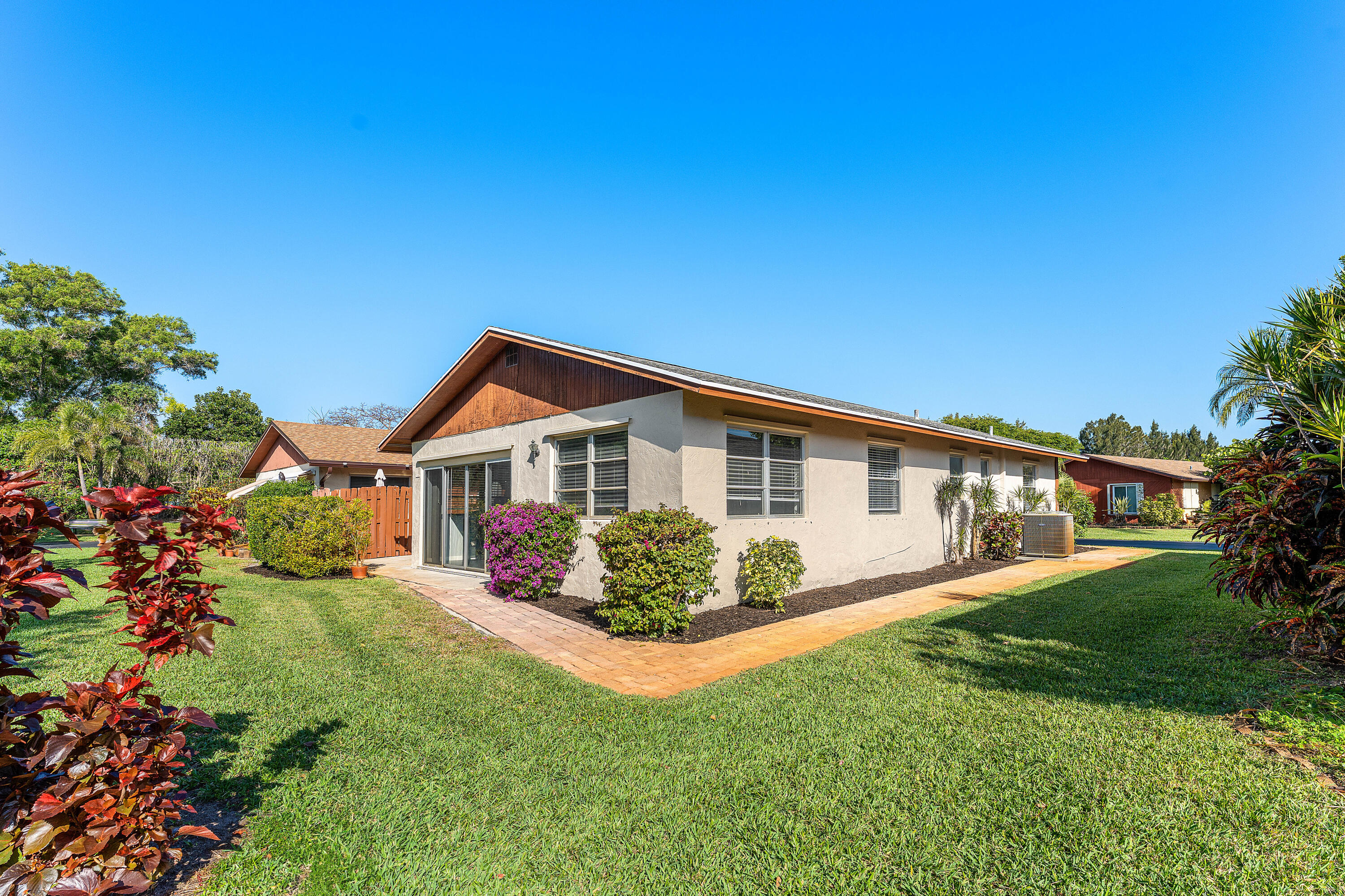 506 SE 27th Lane, Boynton Beach