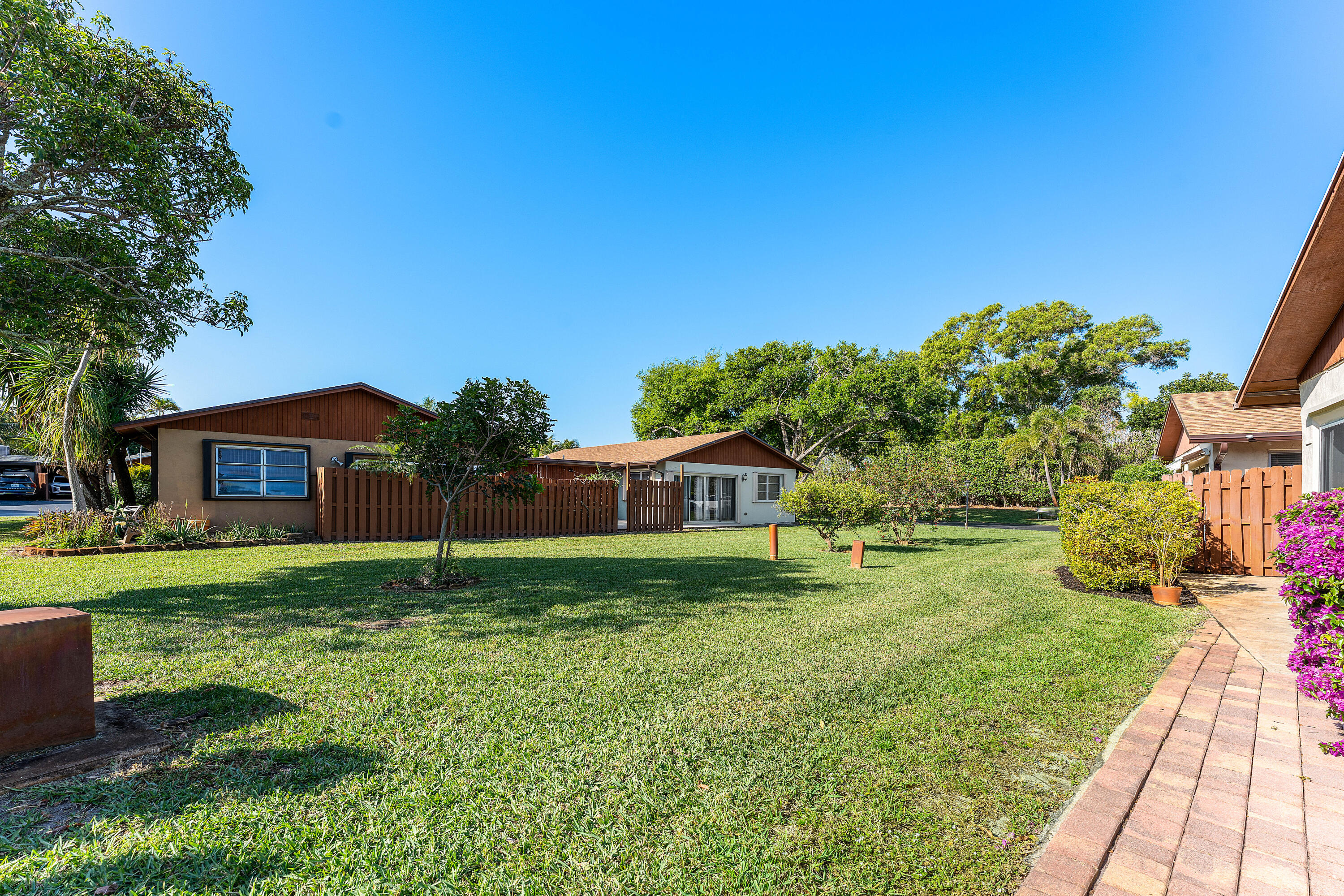 506 SE 27th Lane, Boynton Beach