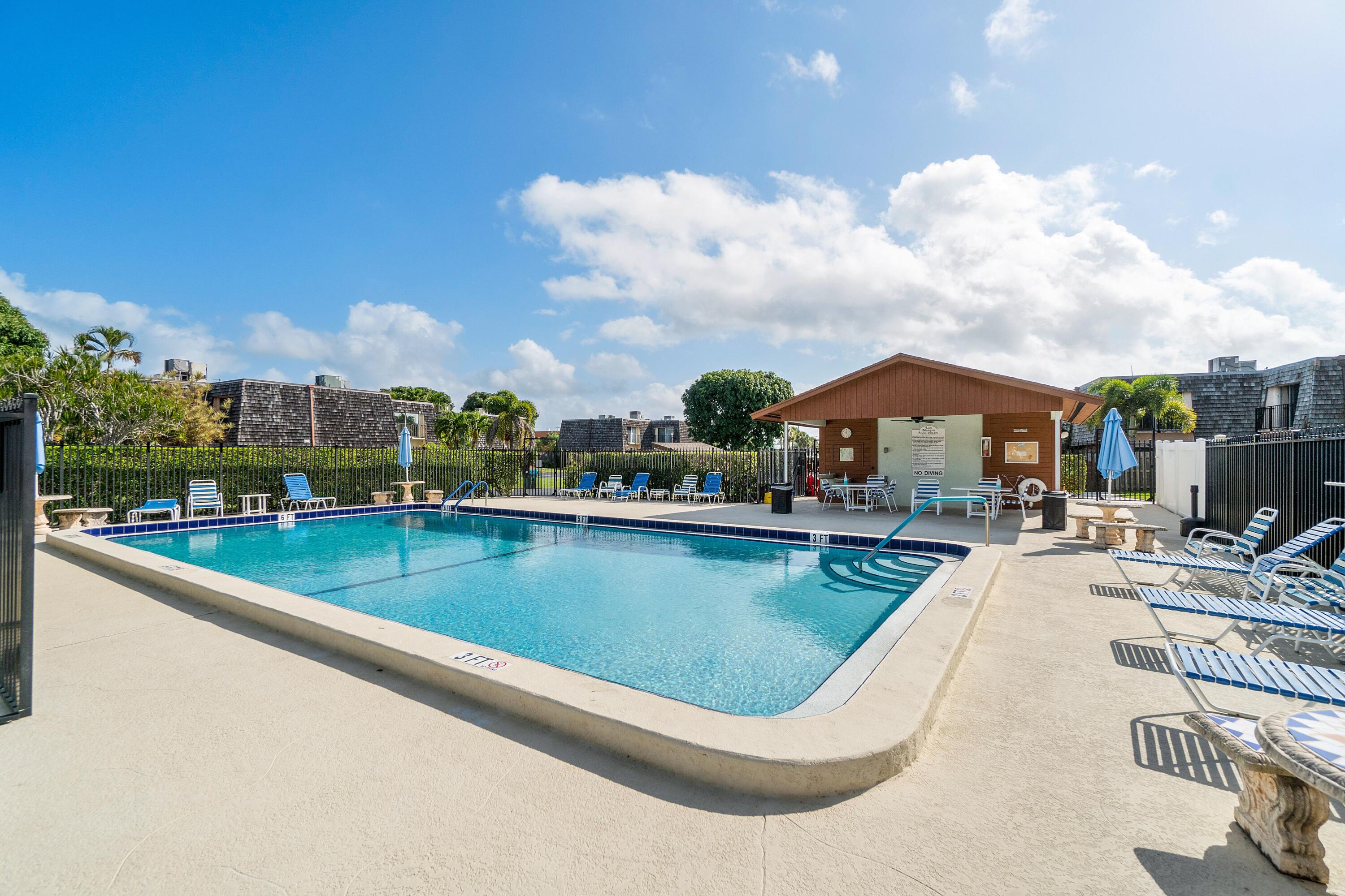 506 SE 27th Lane, Boynton Beach