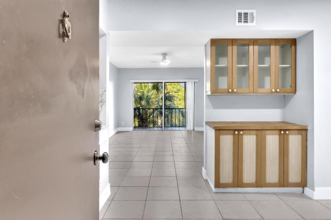 450 NW 20th Street 312, Boca Raton Unit: 312