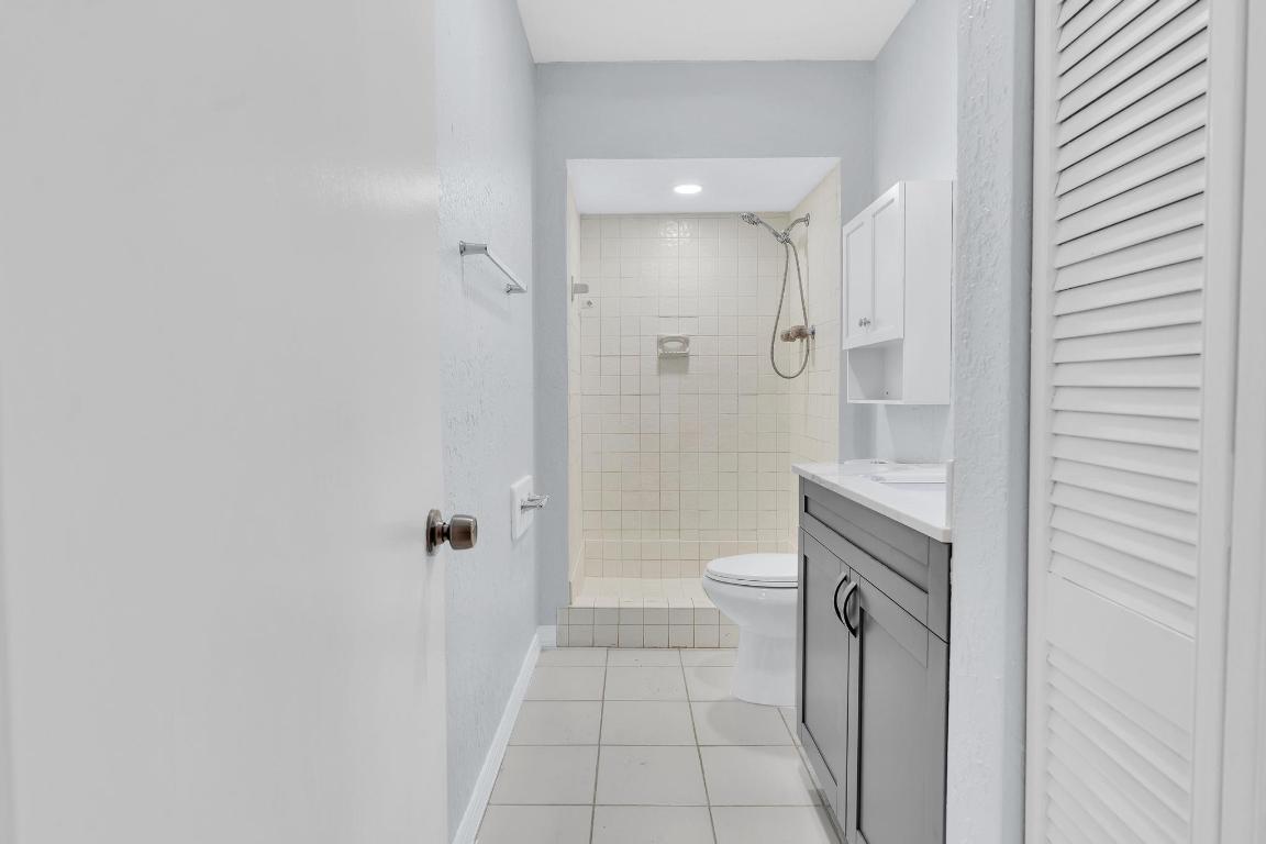 450 NW 20th Street 312, Boca Raton Unit: 312