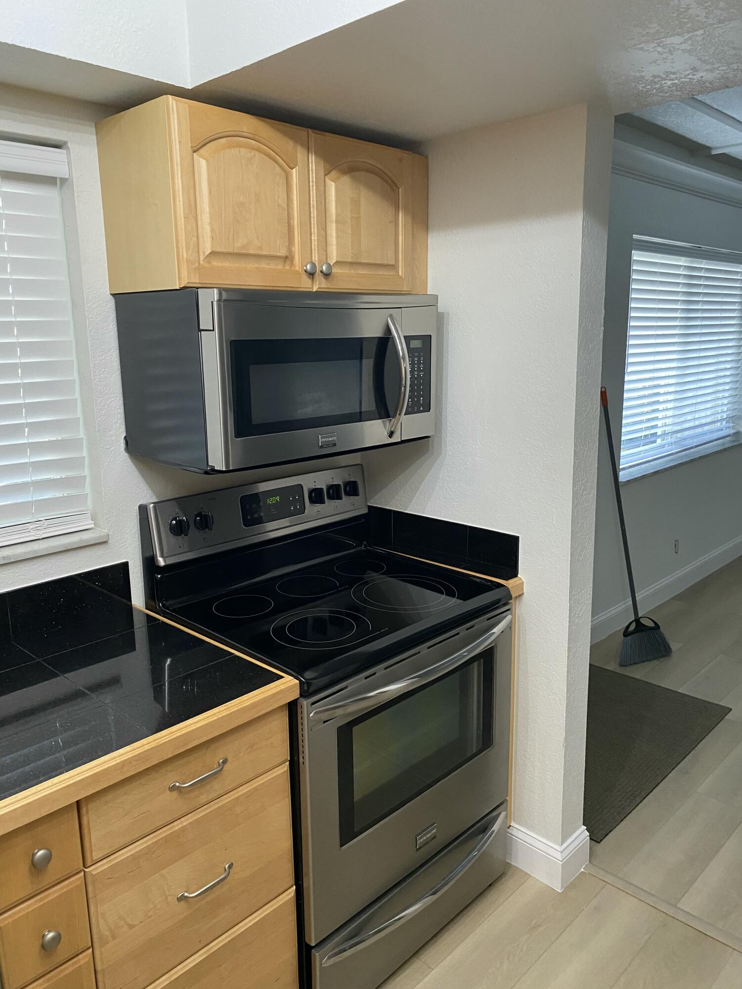 118 Yacht Club Drive 2