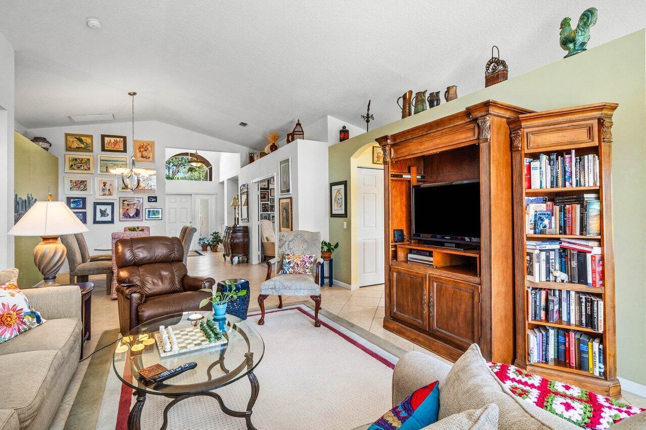 7557 Lake Harbor Terrace