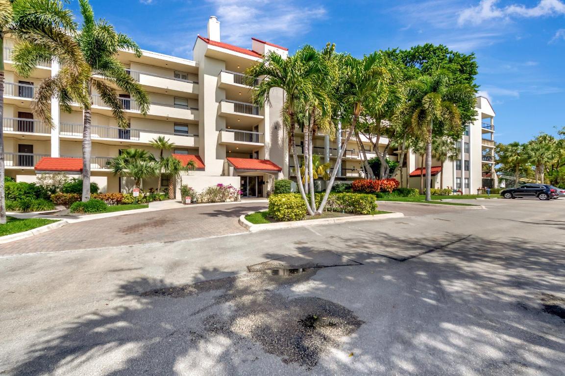 825 Egret Circle, 511, Delray Beach Unit: 511