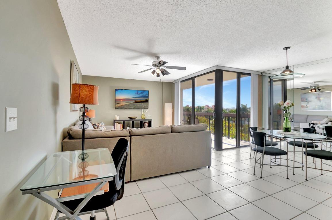 825 Egret Circle, 511, Delray Beach Unit: 511