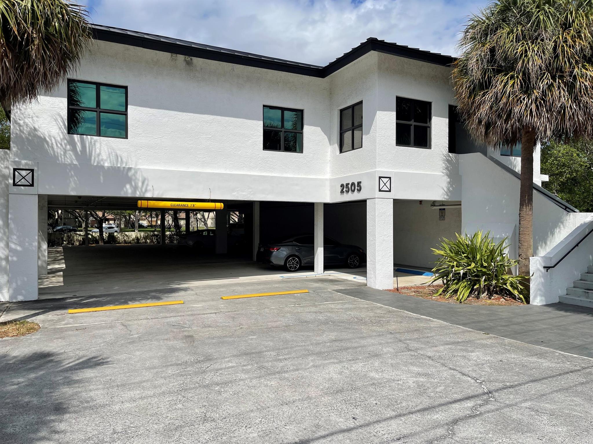 2505 NW 2nd Avenue