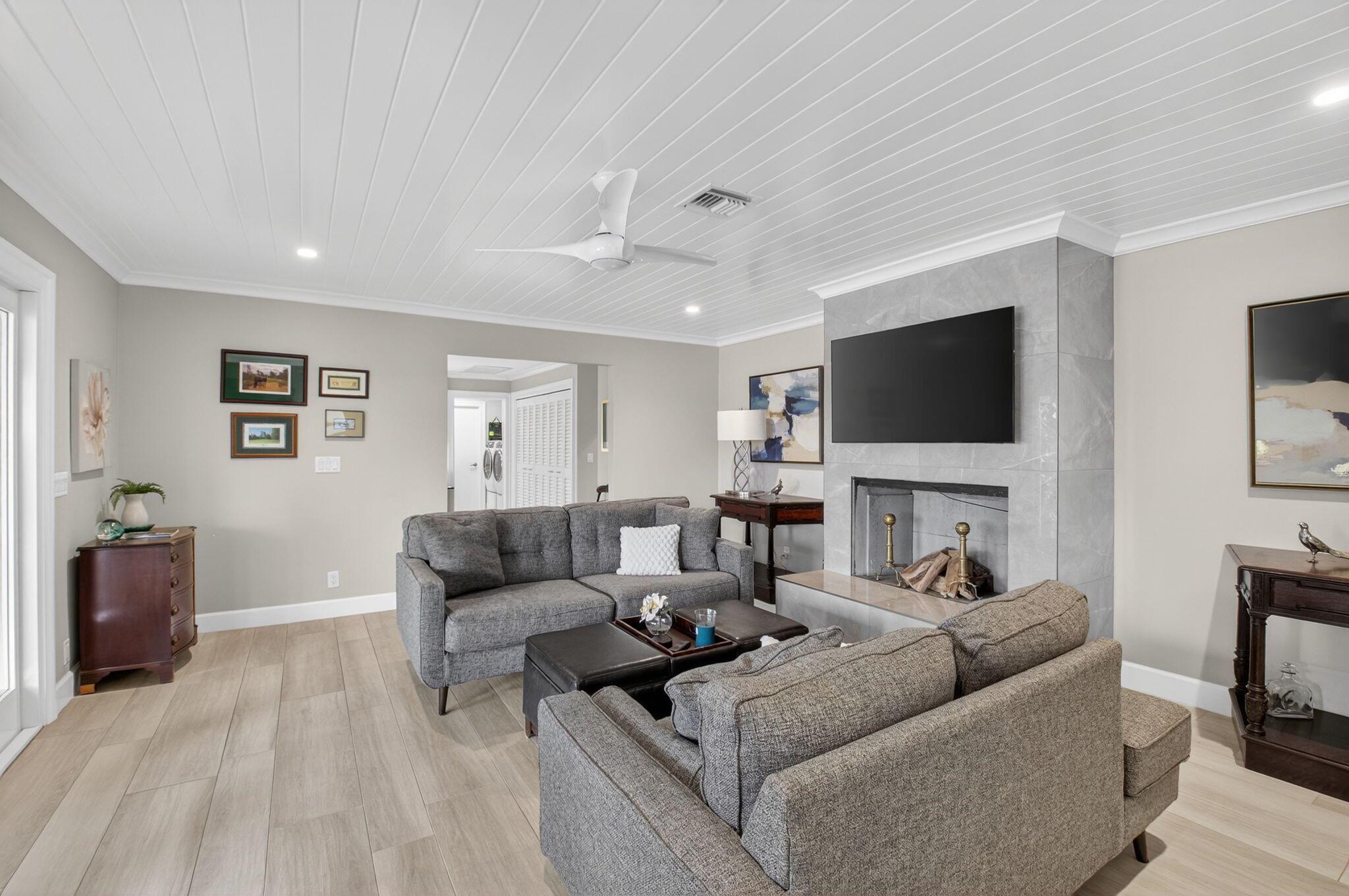 11949 Date Palm Drive