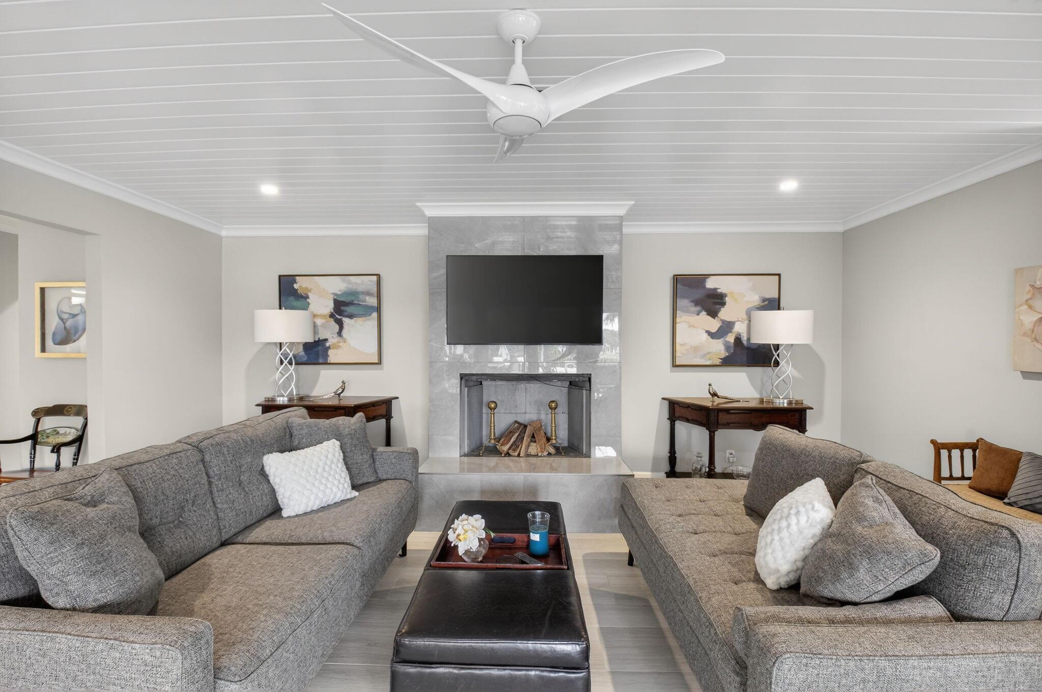 11949 Date Palm Drive