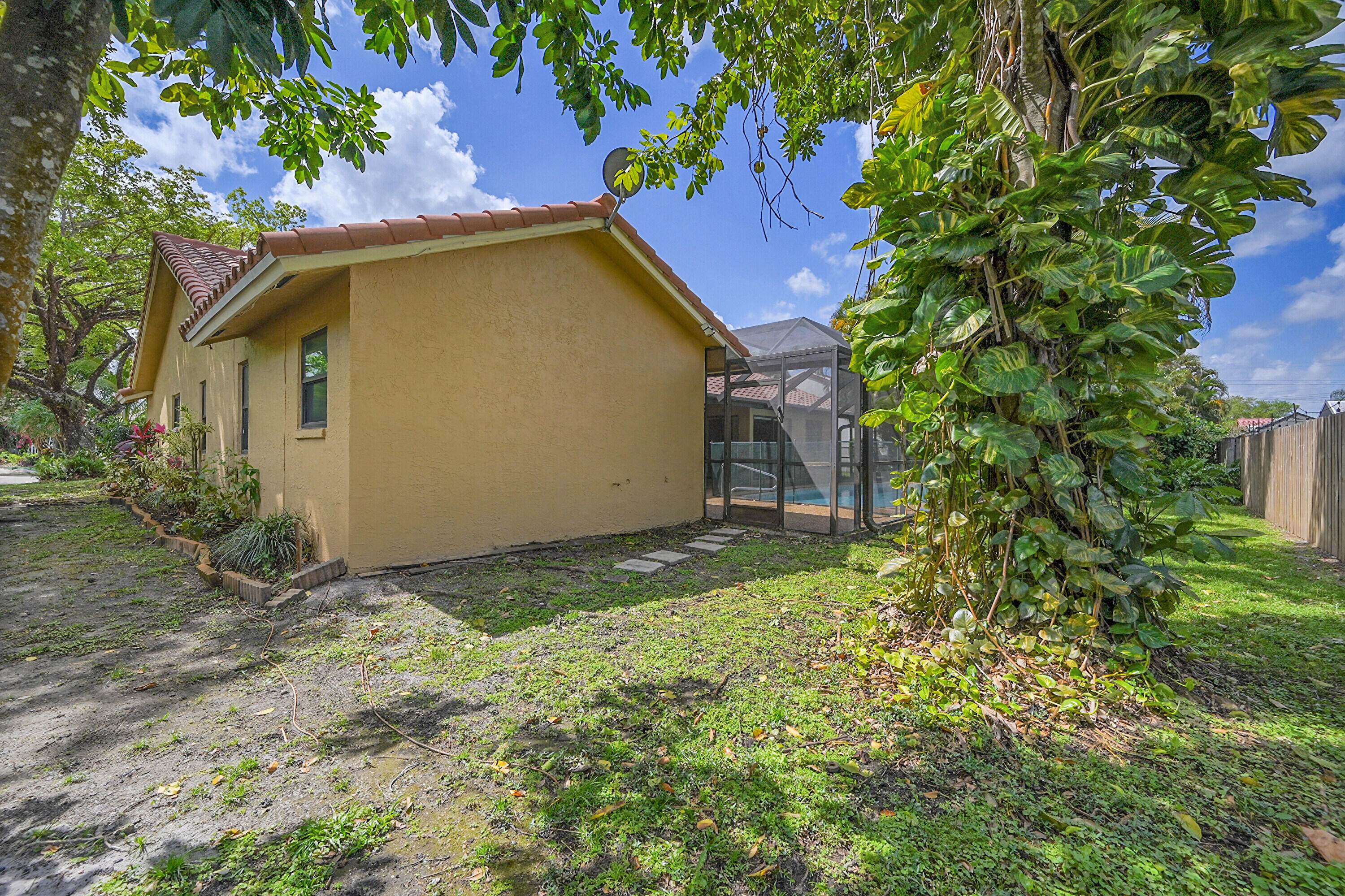 6615 NW 48th Manor, Coral Springs