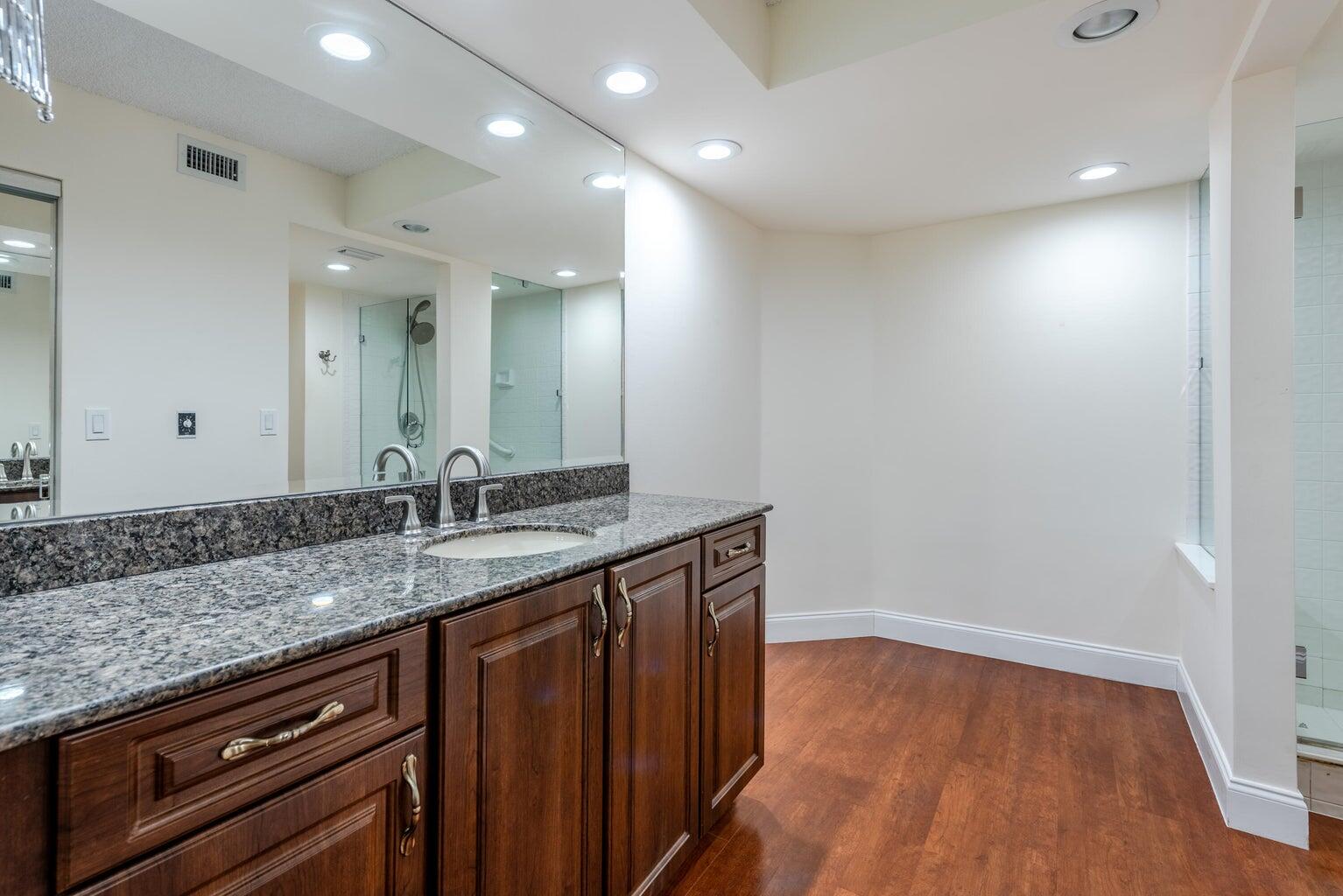 7599 Glendevon Lane 1507, Delray Beach Unit: 1507