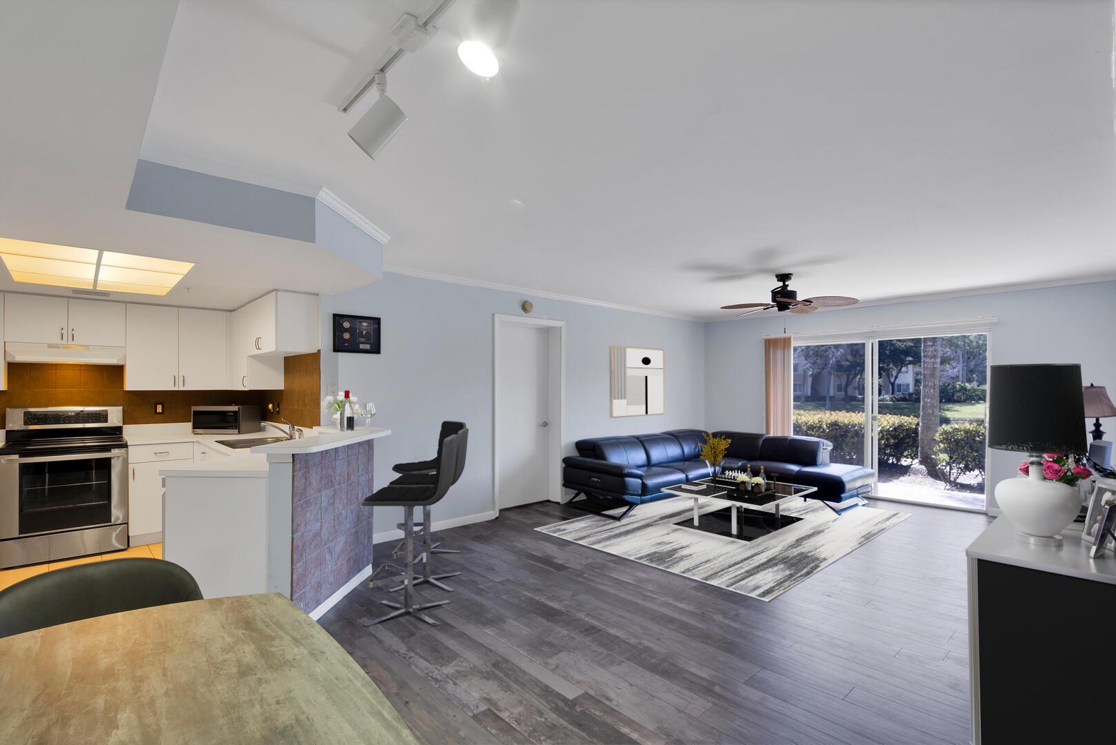 600 Crestwood Court N 611