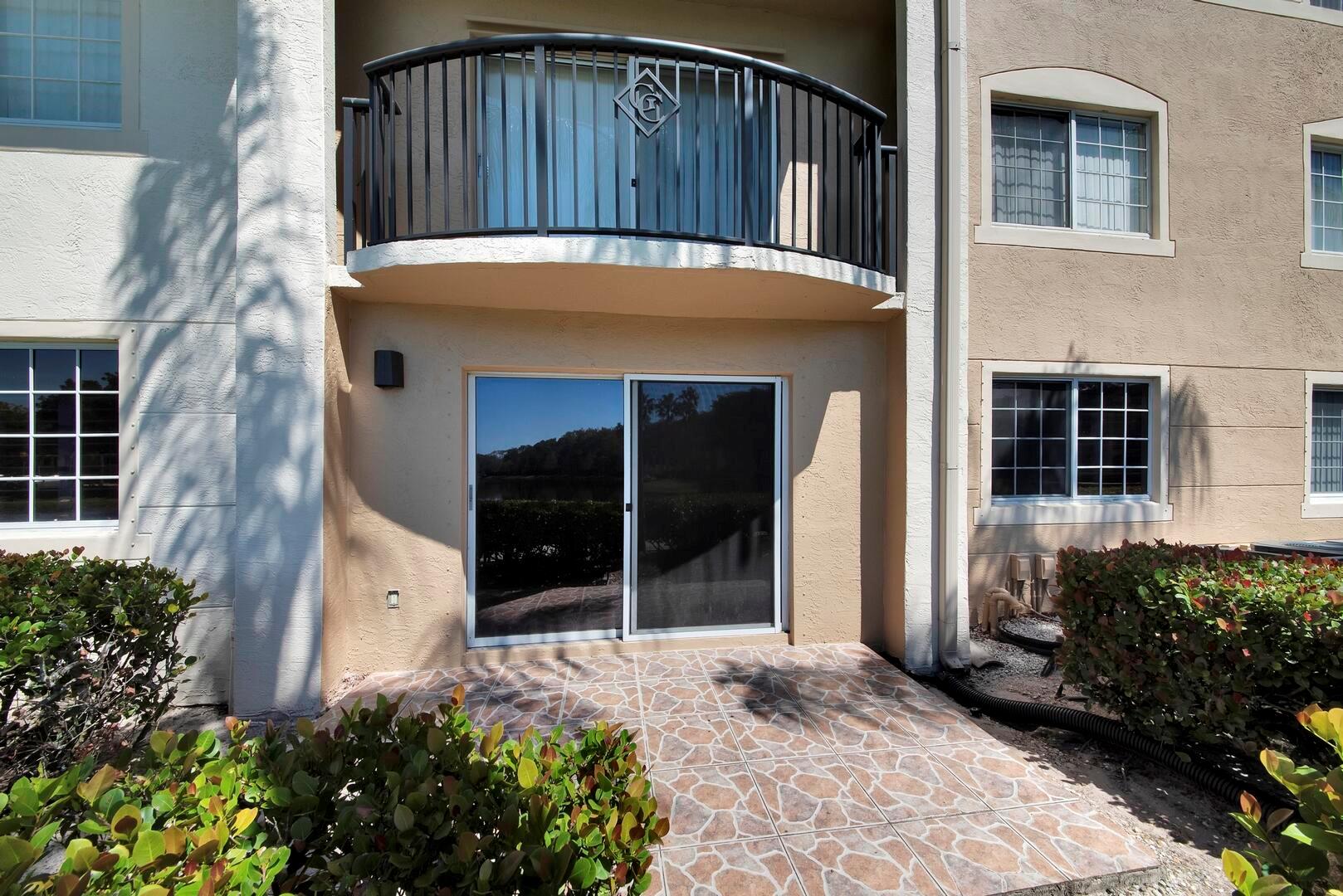 600 Crestwood Court N 611