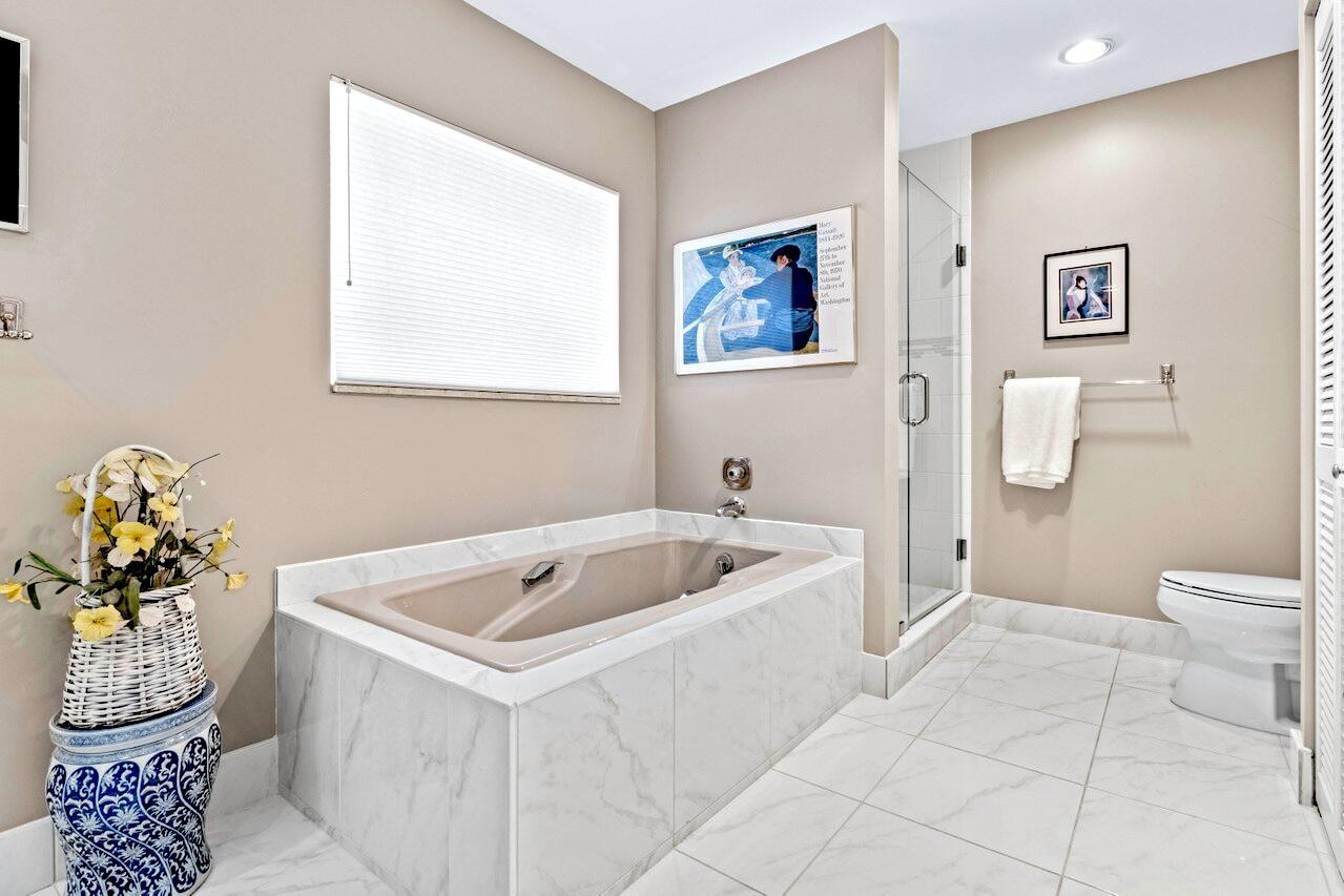 19 Glens Drive W