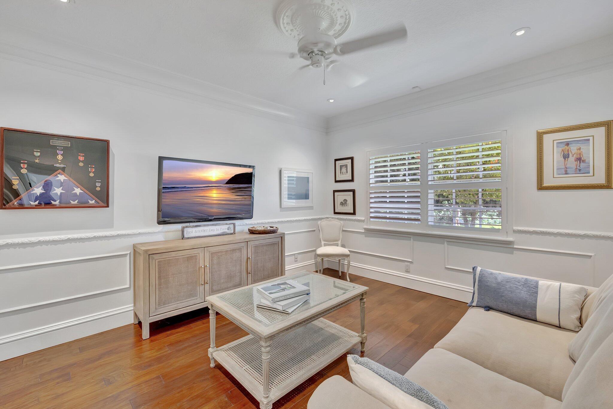 15082 Tall Oak Avenue