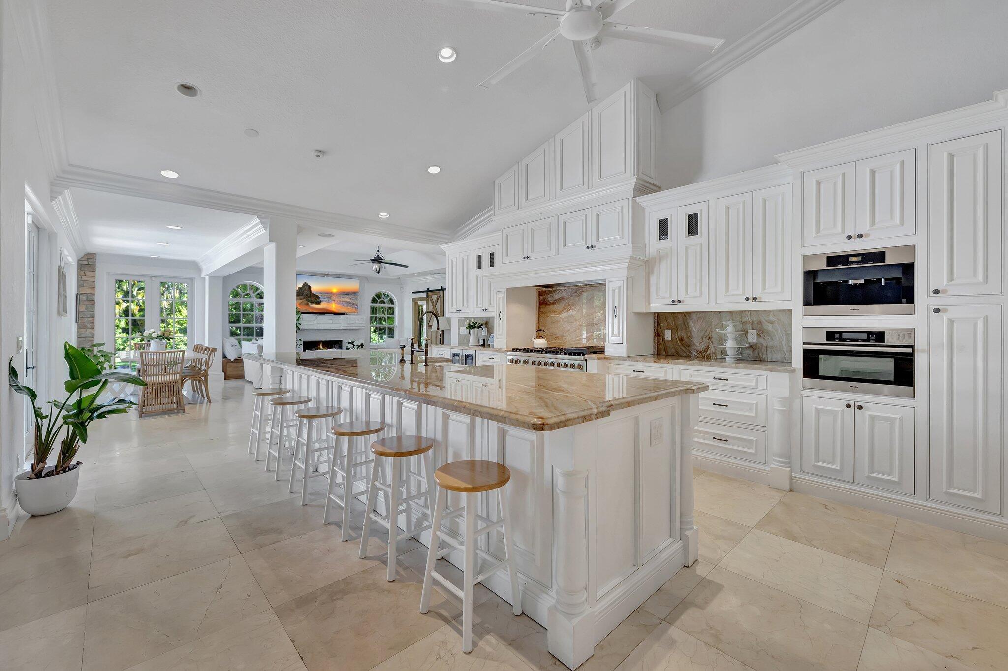 15082 Tall Oak Avenue