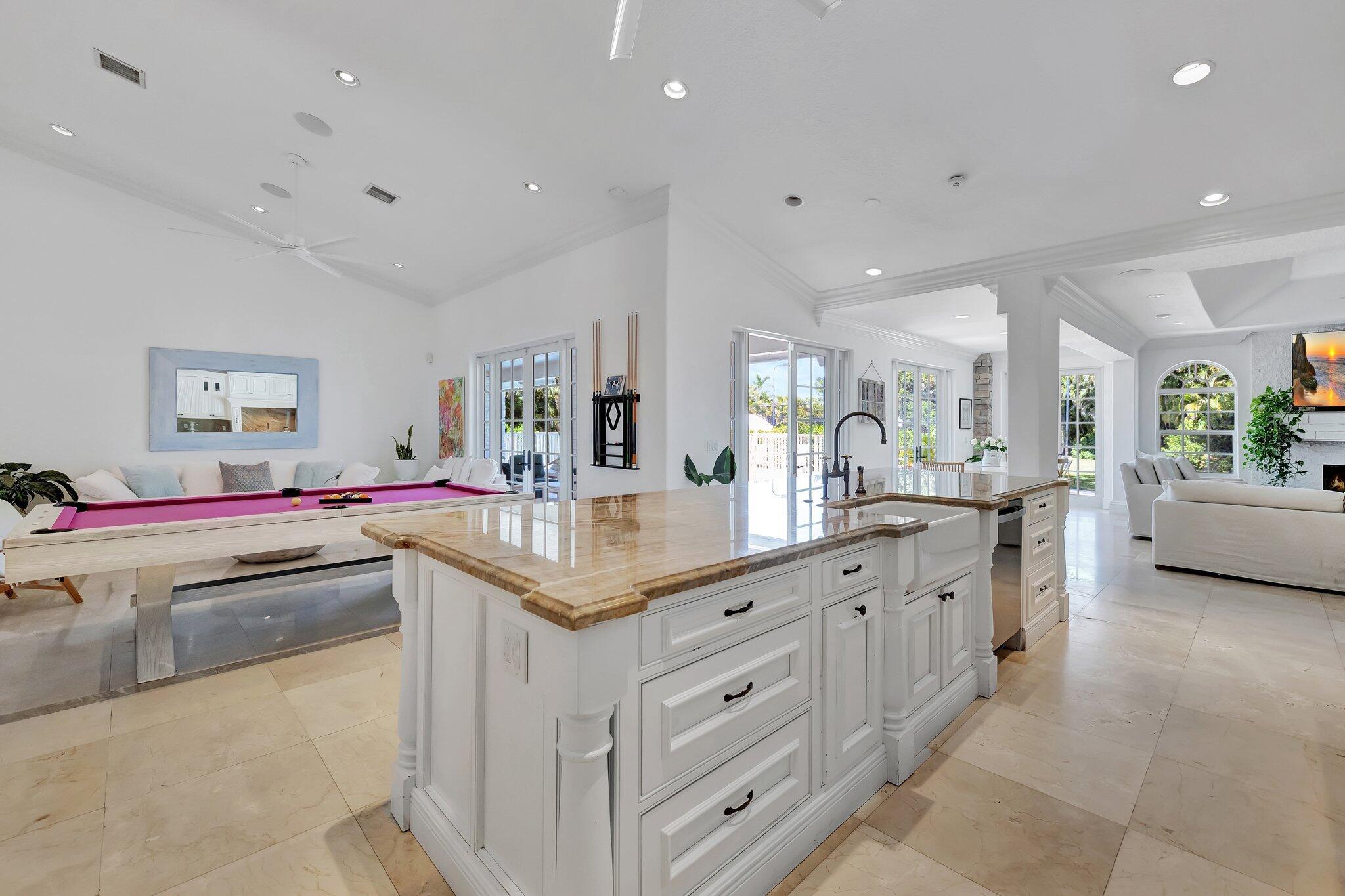 15082 Tall Oak Avenue