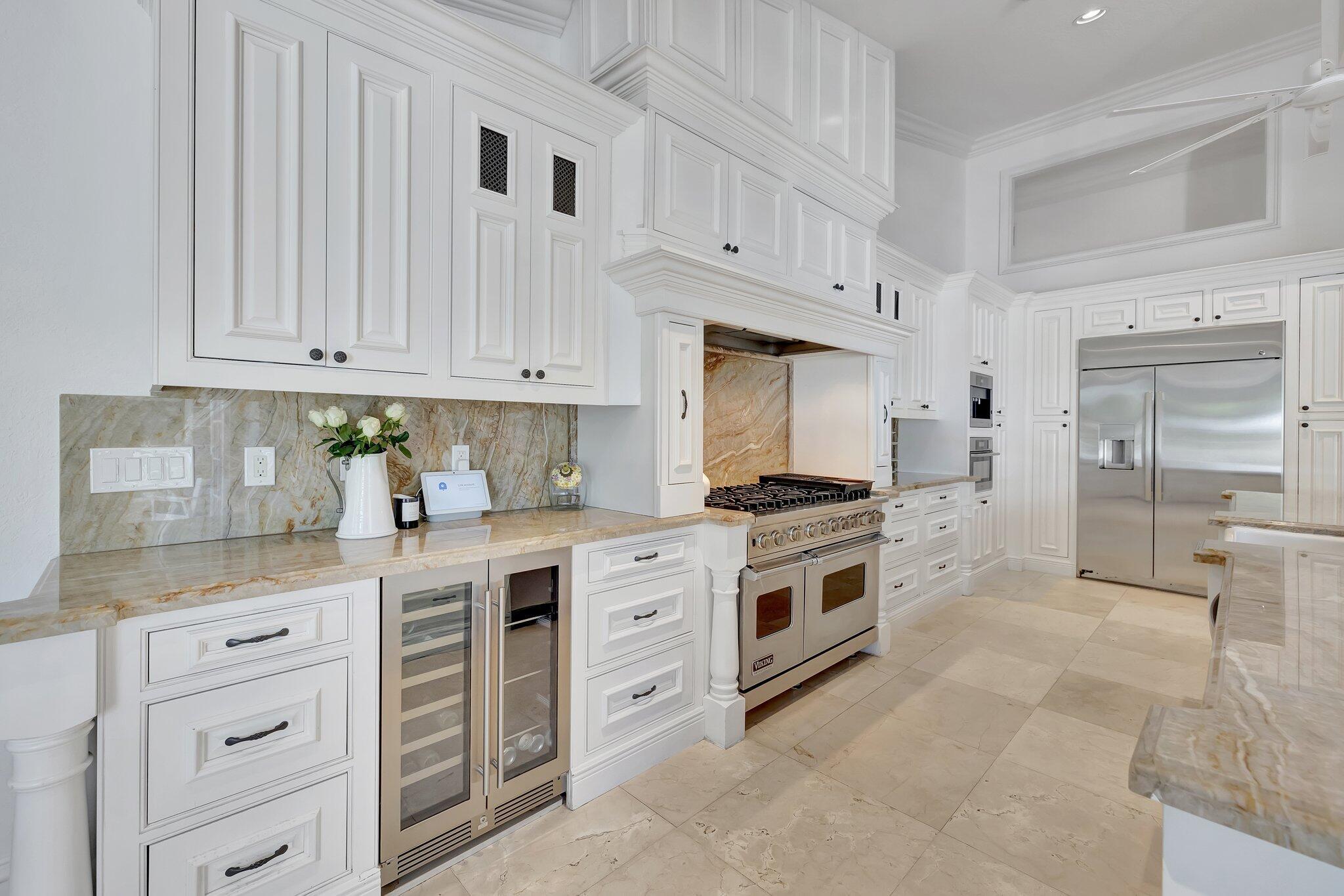 15082 Tall Oak Avenue