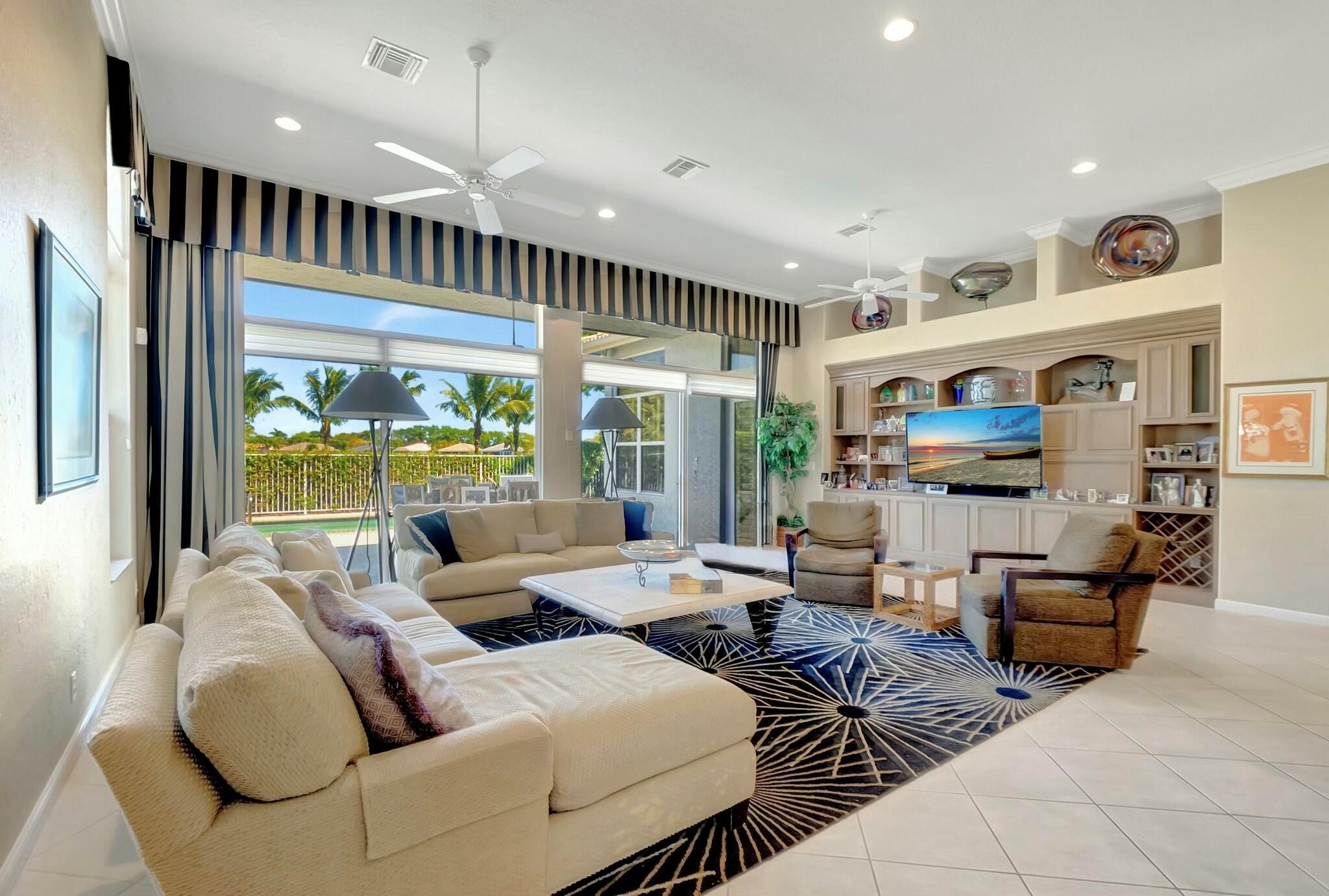 7946 Villa D Este Way