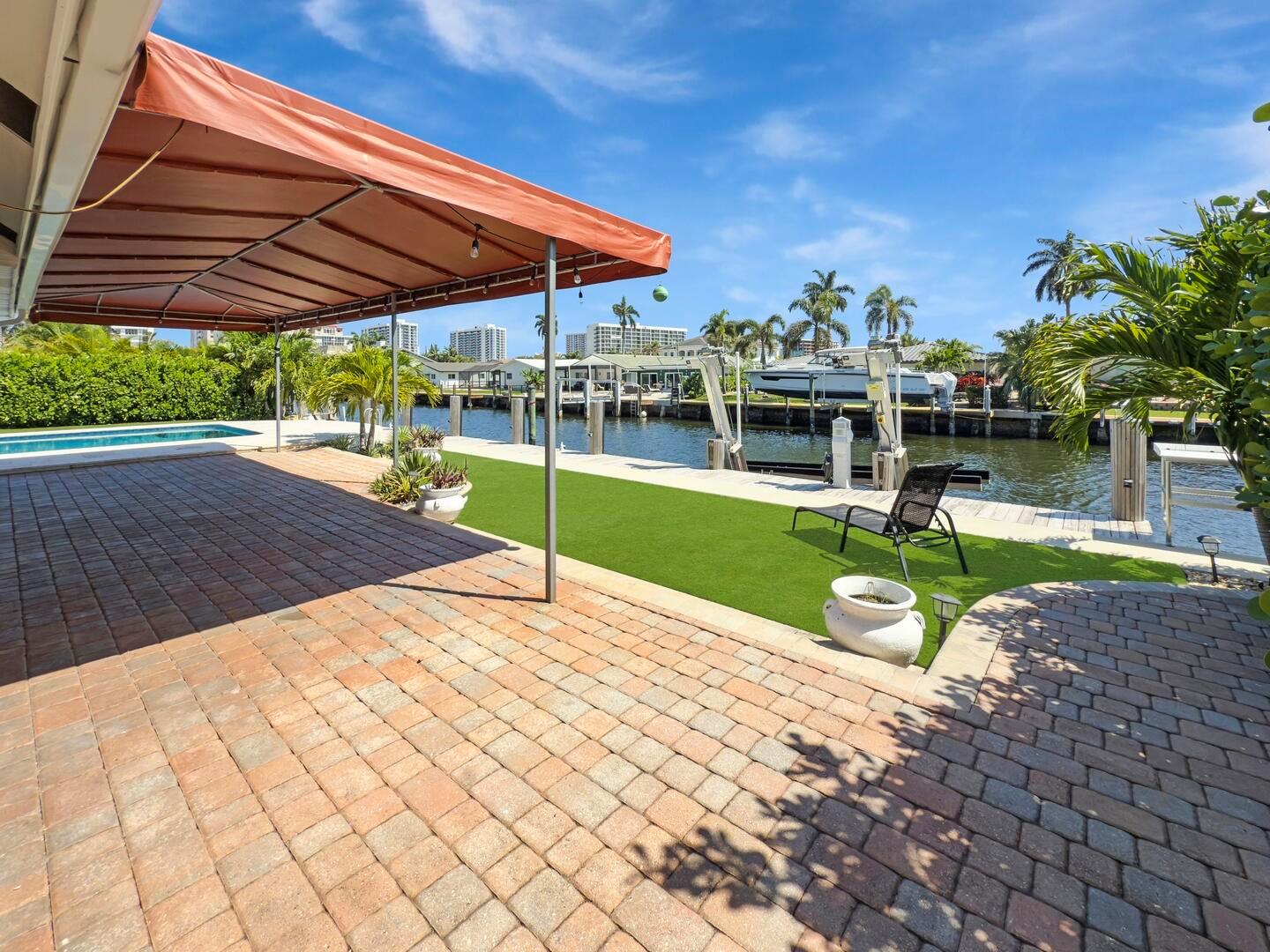 2724 NE 10th Street