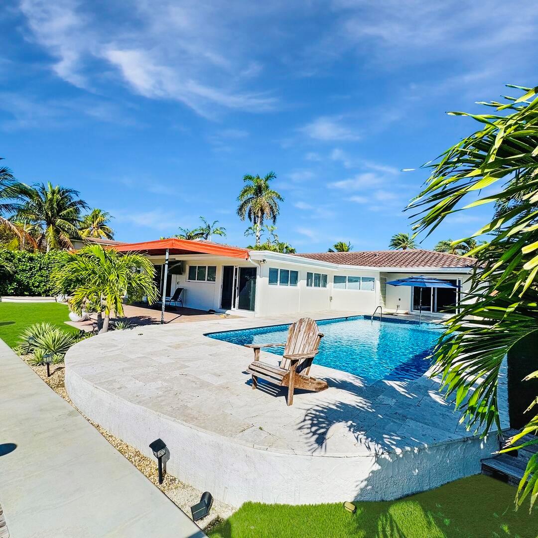 2724 NE 10th Street