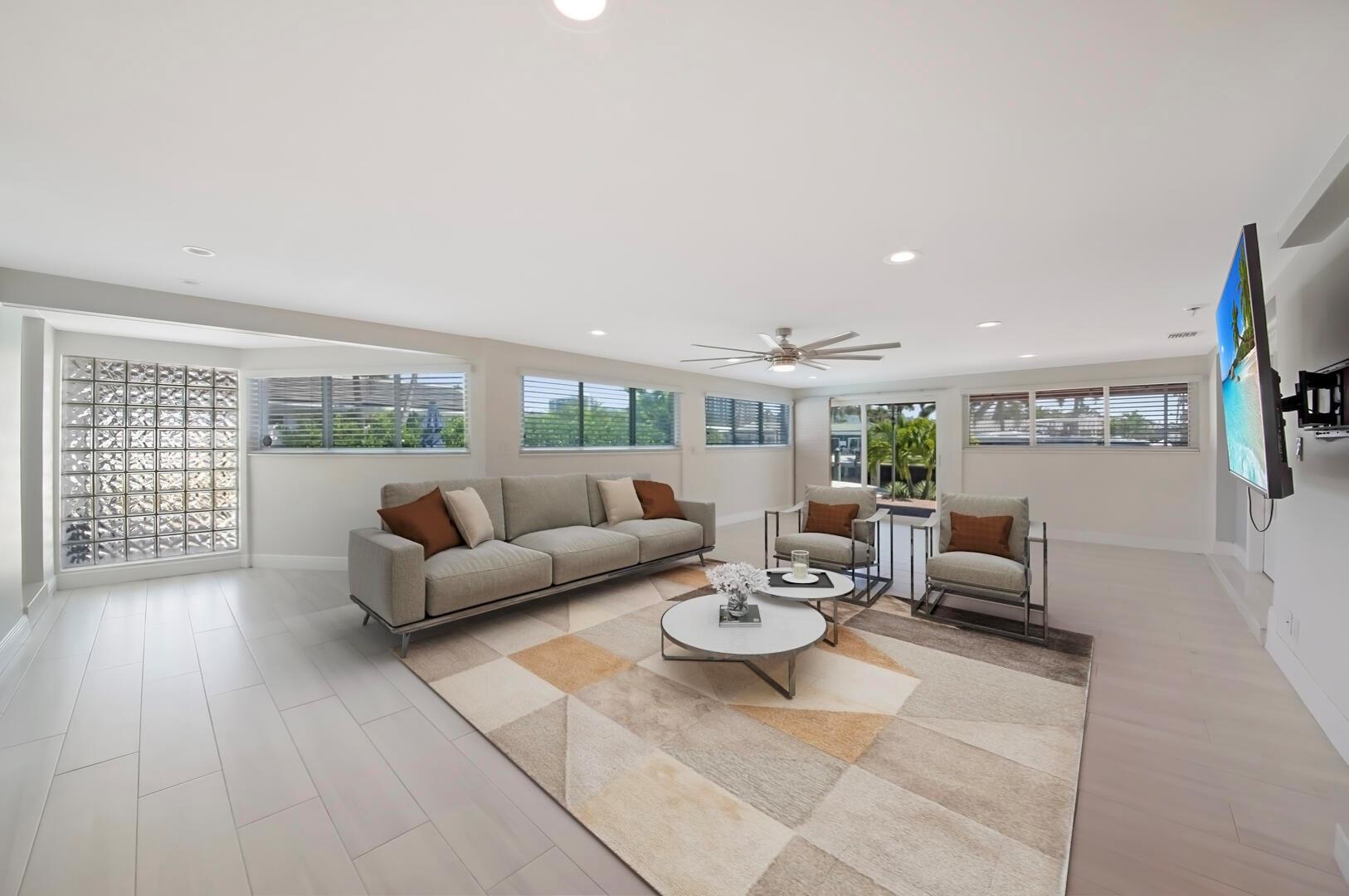 2724 NE 10th Street