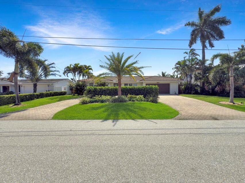2724 NE 10th Street
