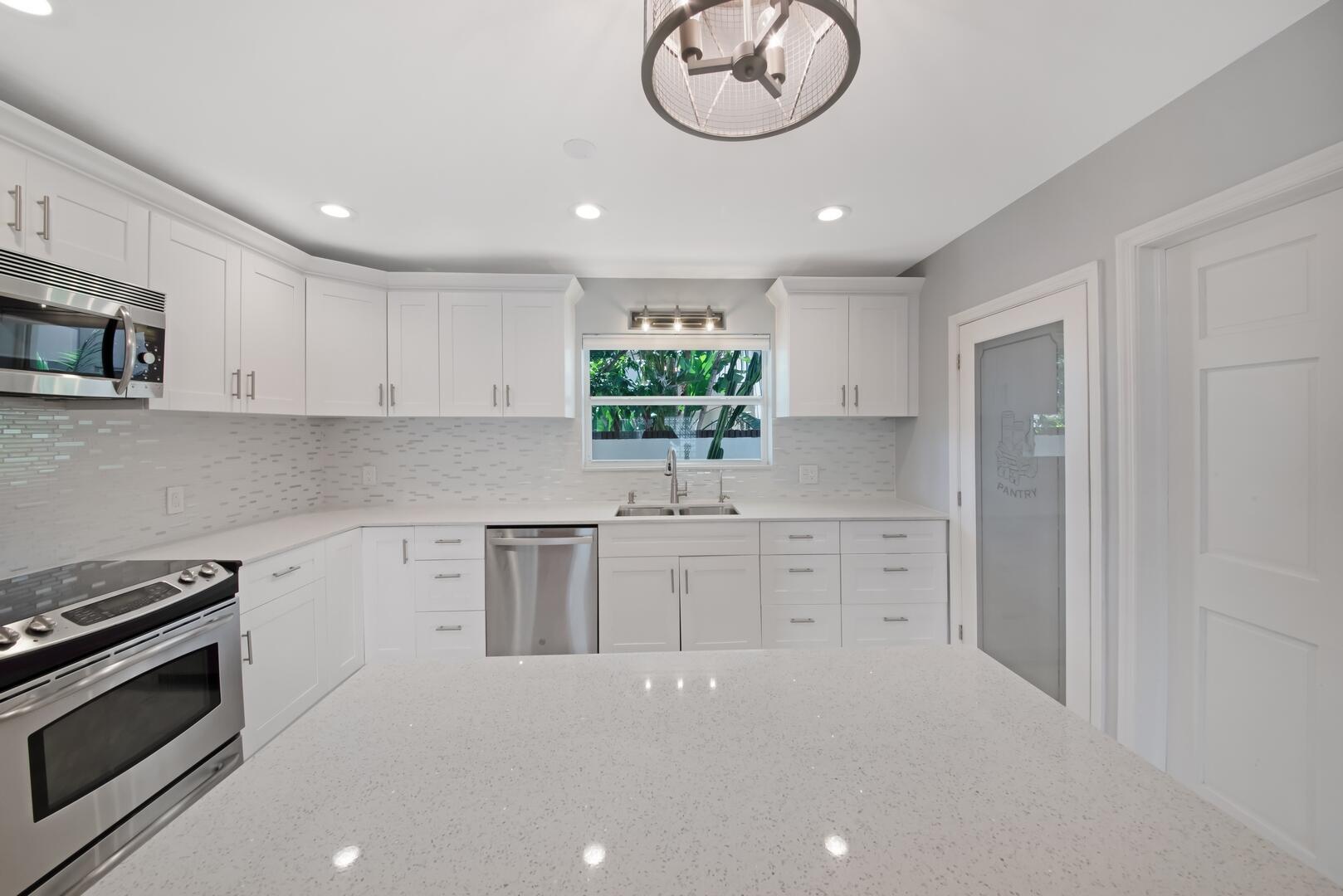2724 NE 10th Street