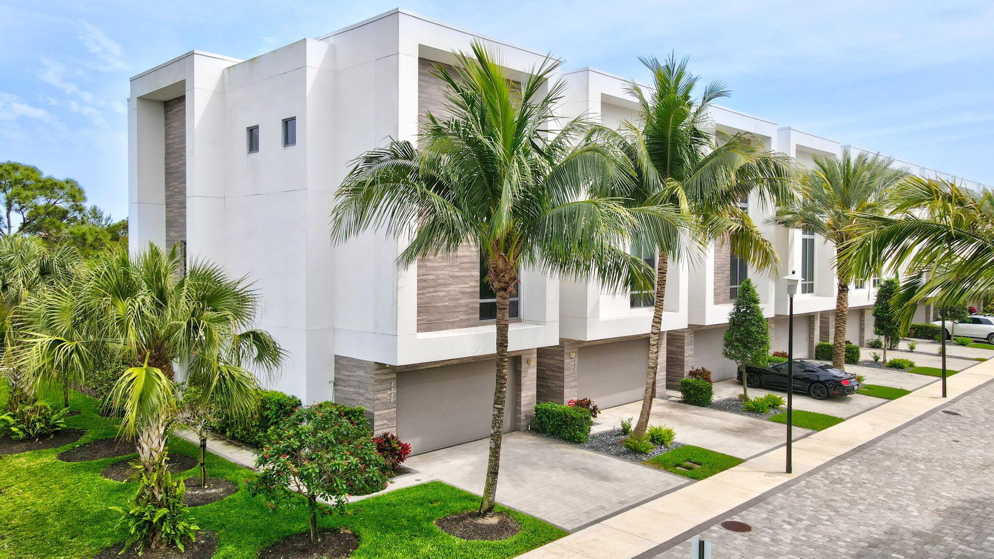 4240 NW 17th Avenue