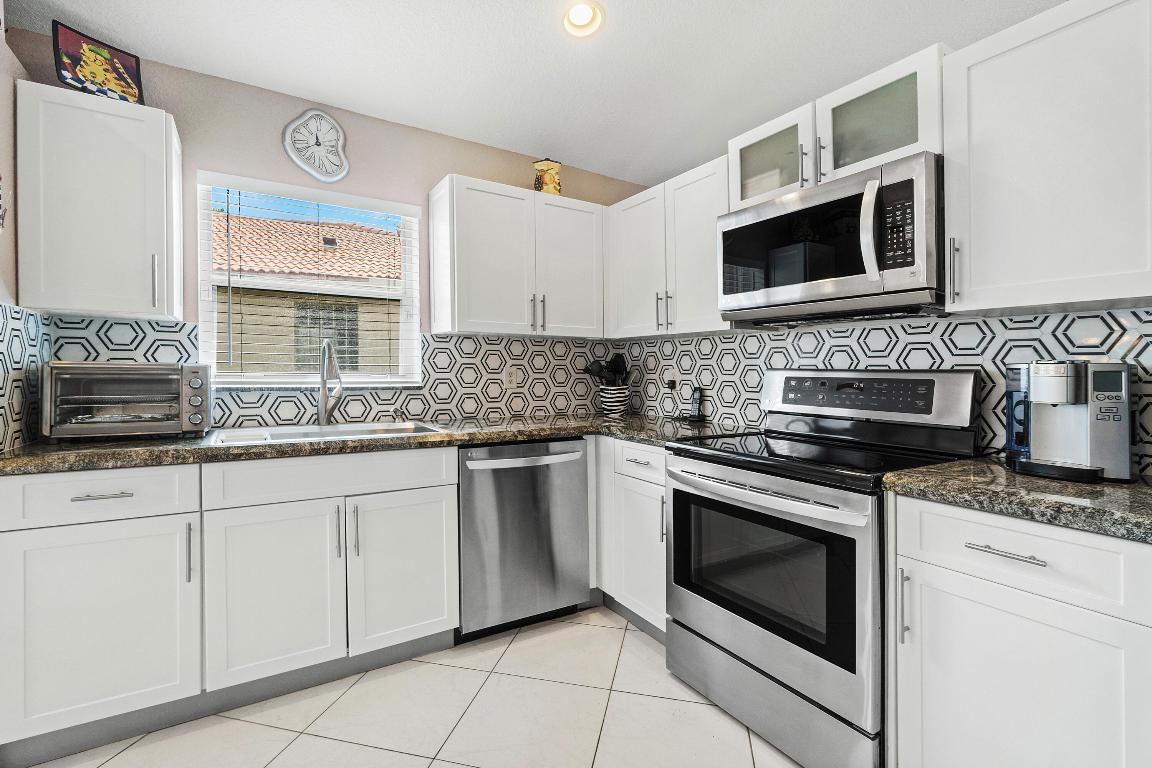 3512 Miramontes Circle, Wellington