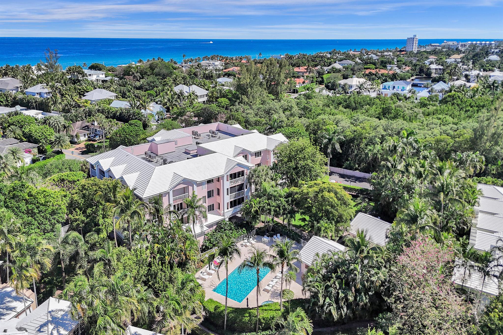 790 Andrews Avenue C204