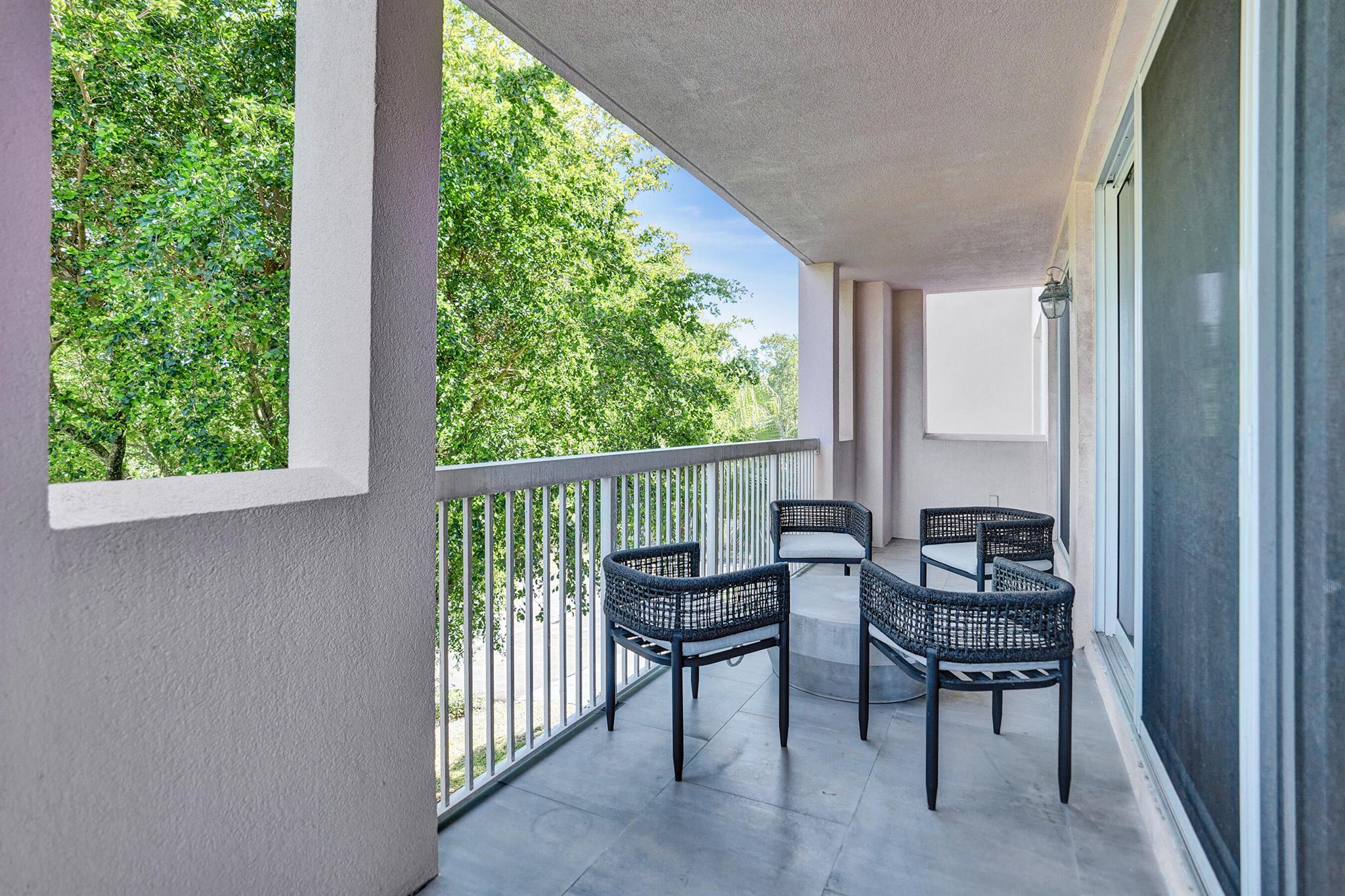 790 Andrews Avenue C204