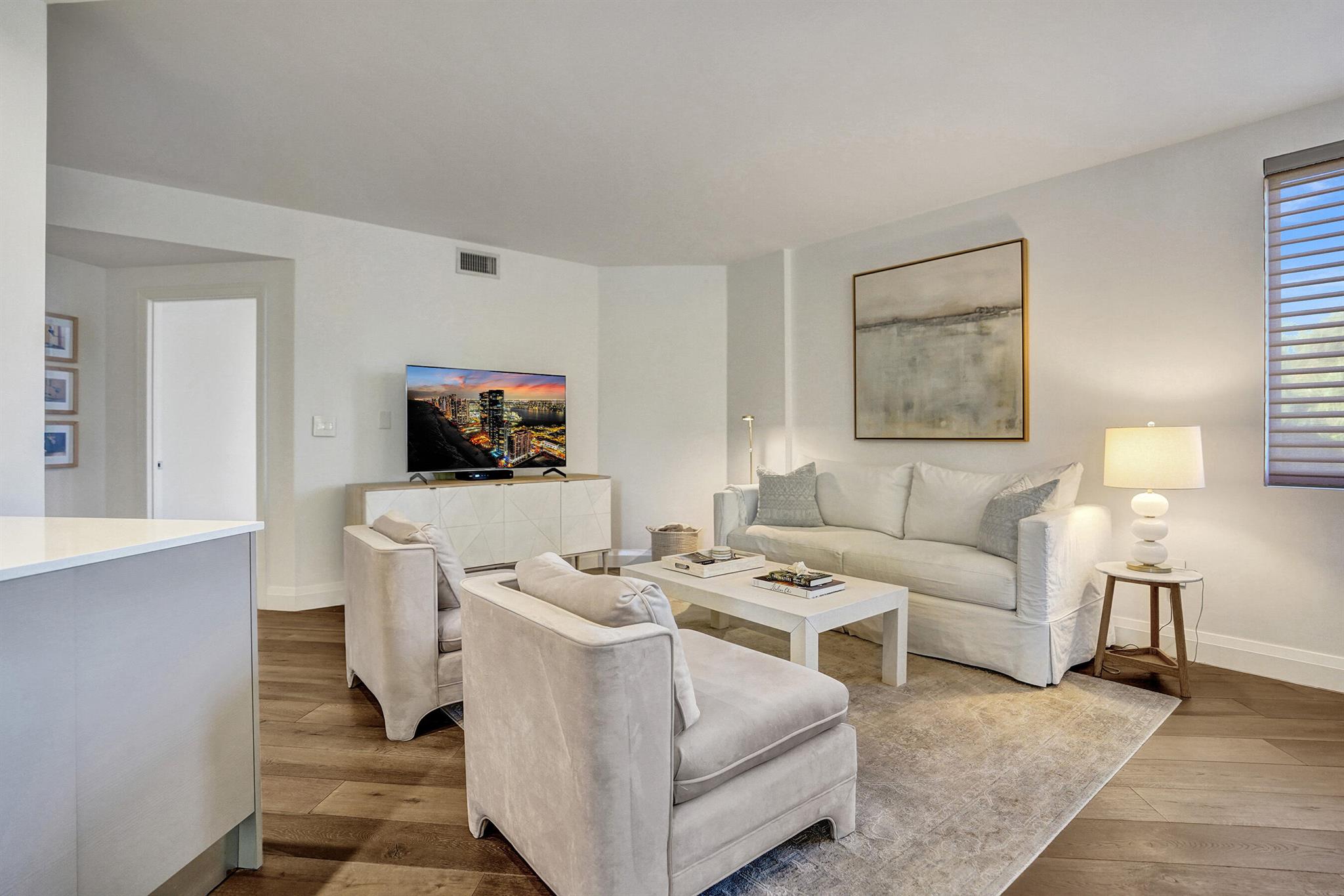 790 Andrews Avenue C204