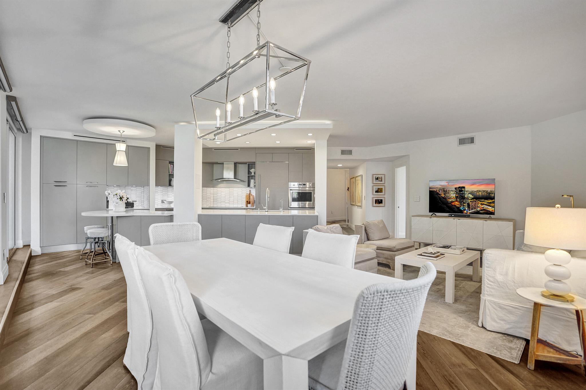 790 Andrews Avenue C204