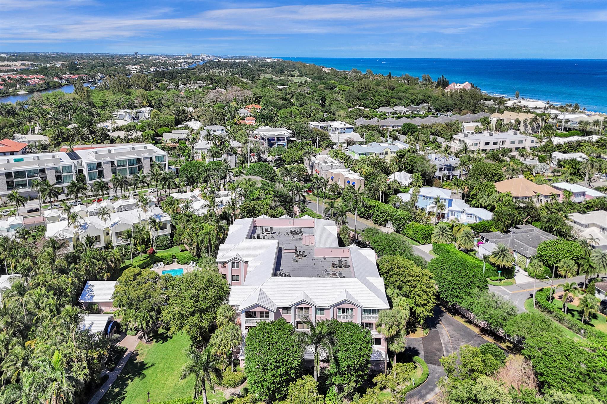 790 Andrews Avenue C204