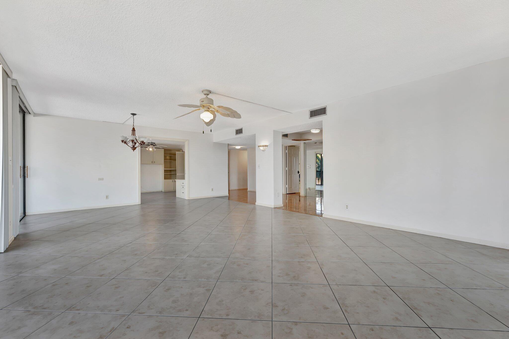 800 Jeffery Street 202