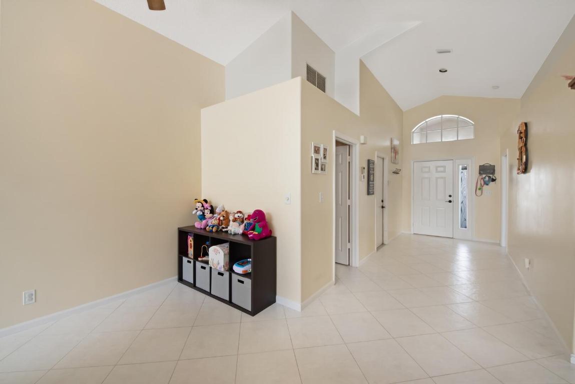 7710 N Great Glen Circle, Delray Beach