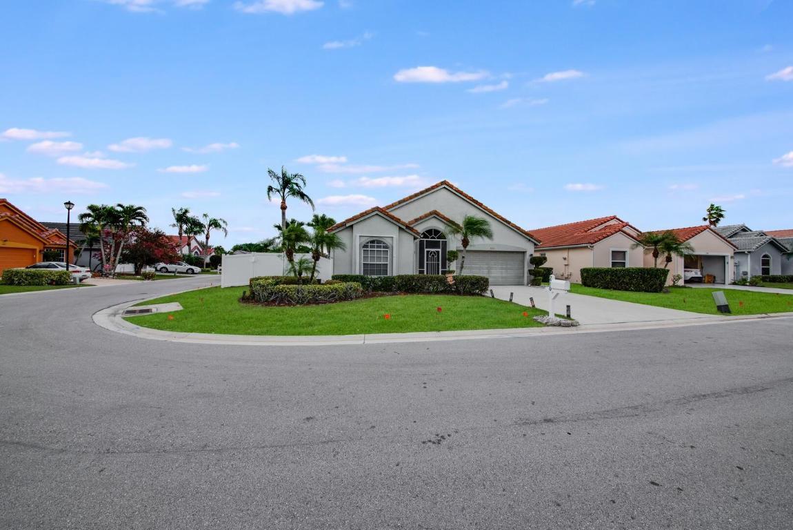 7710 N Great Glen Circle, Delray Beach