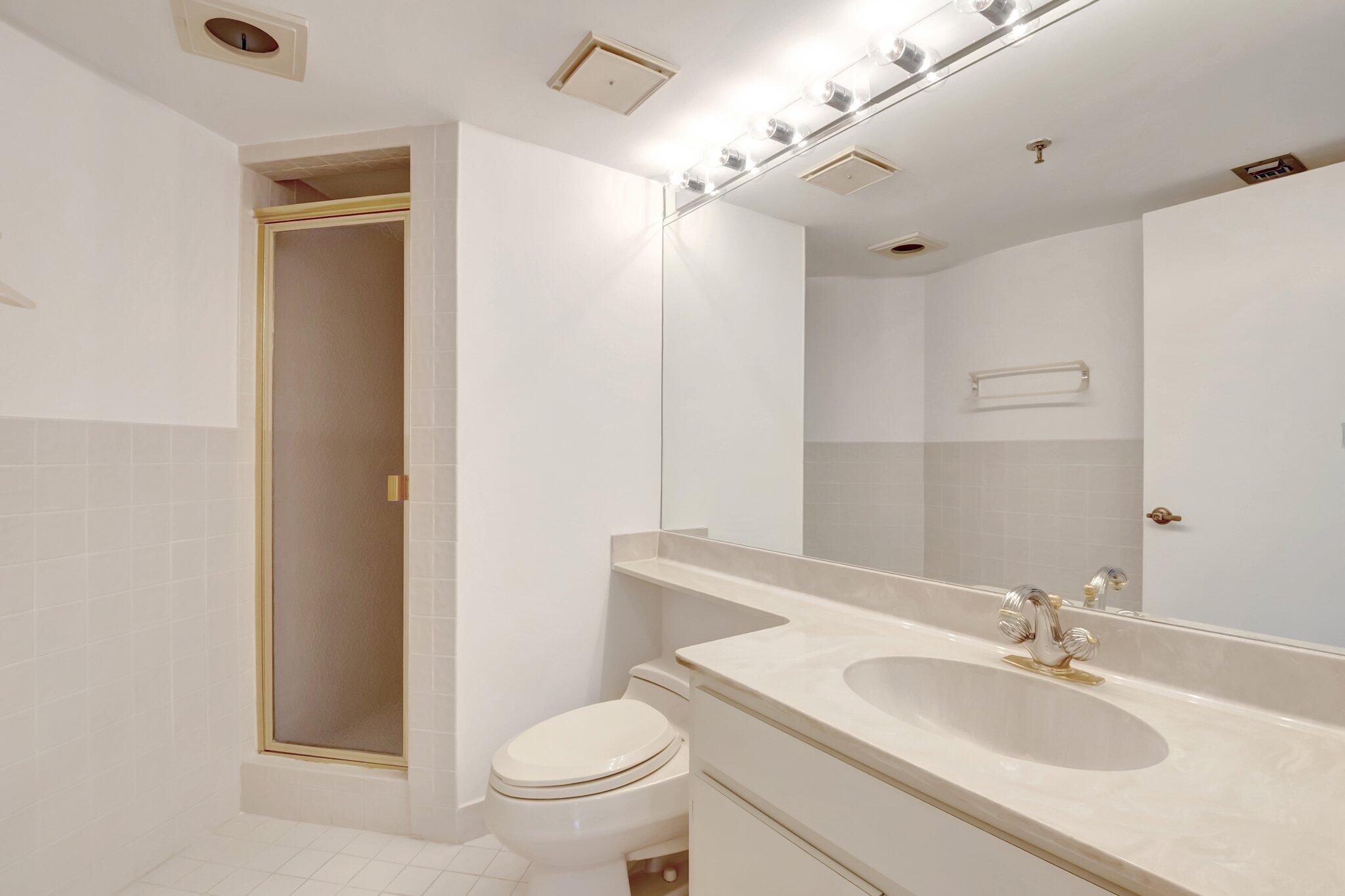 4605 S Ocean Boulevard 4c