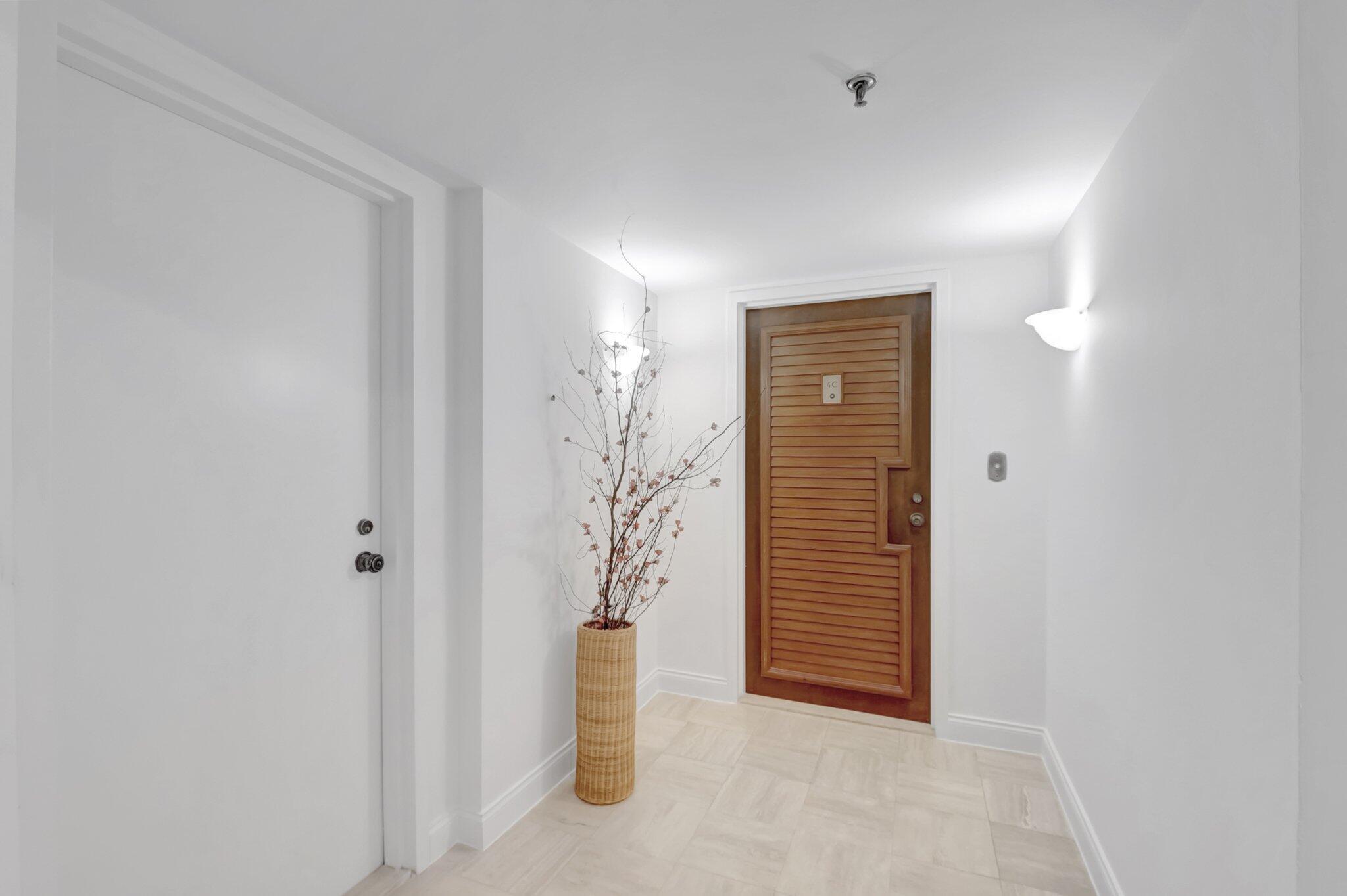 4605 S Ocean Boulevard 4c